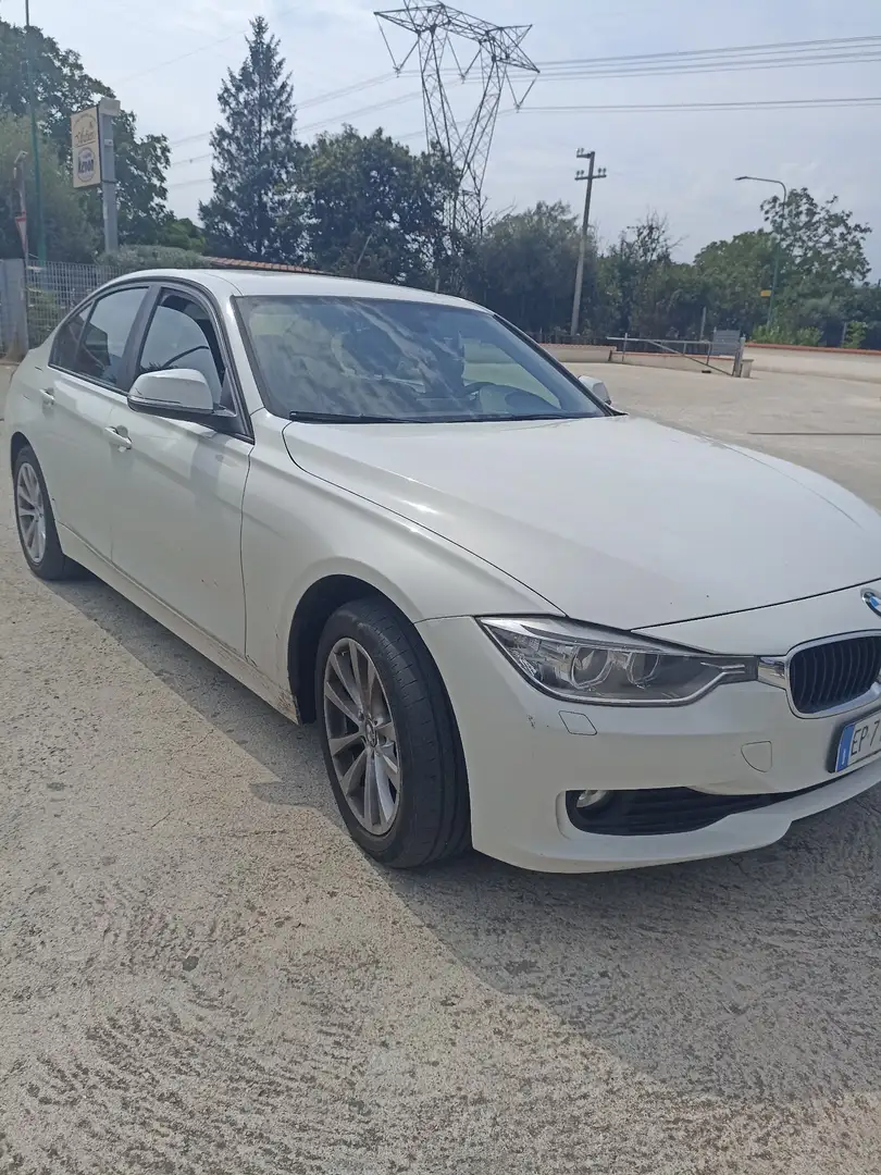 BMW 320 320d xdrive Luxury - 2