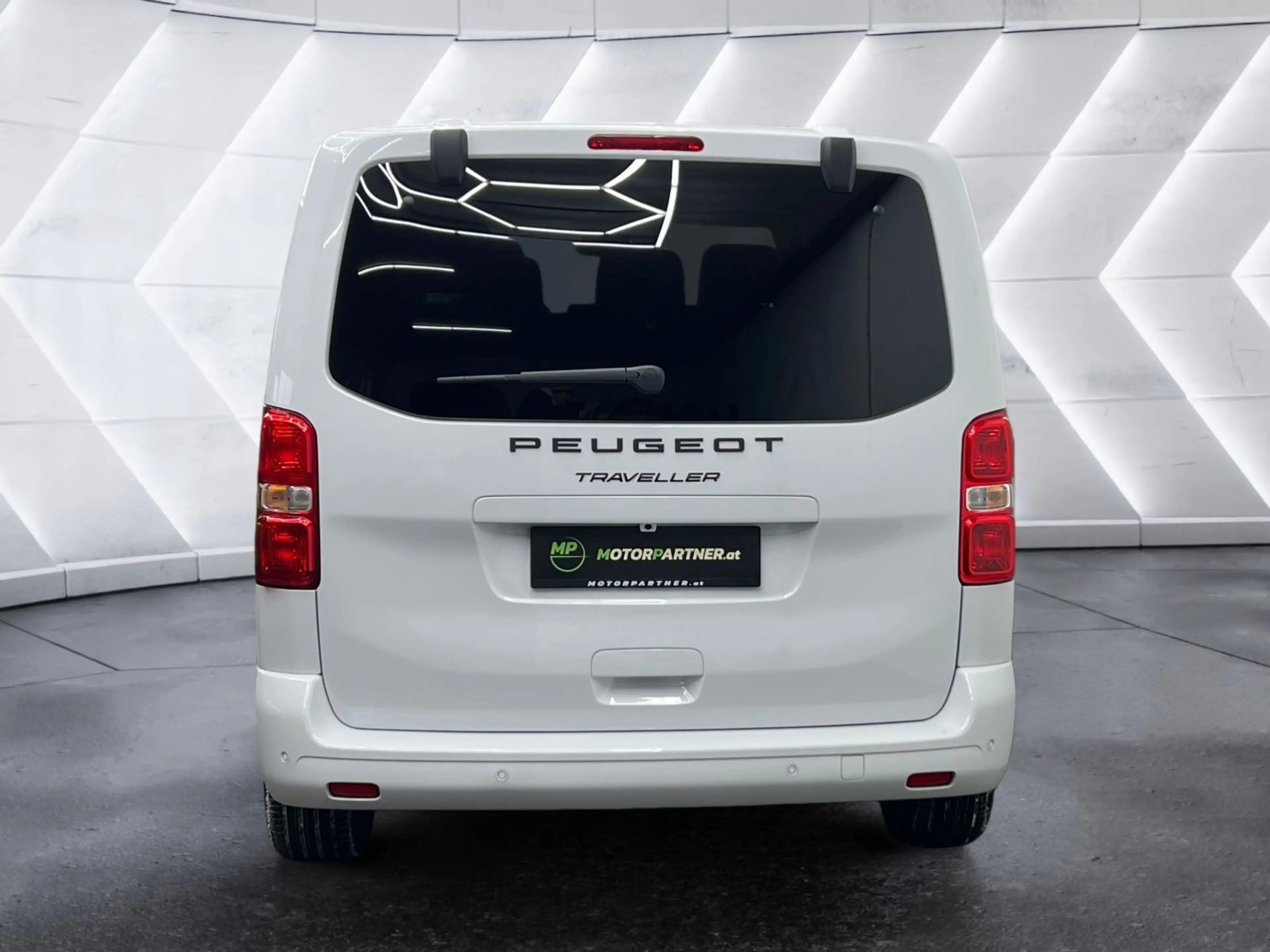 Peugeot Traveller Premium L2 180 *VIP 7-Sitzer* — photo 4