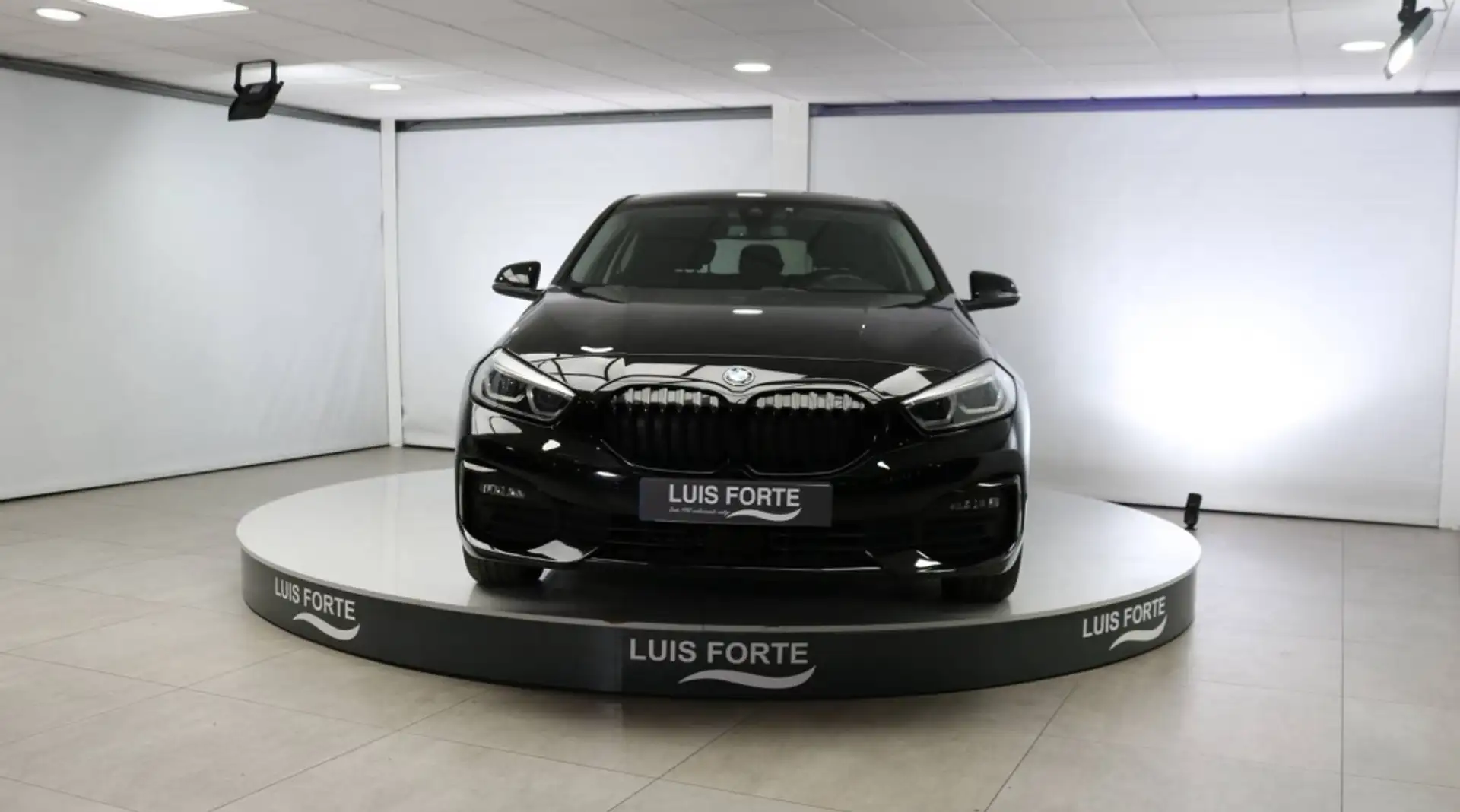 BMW 116 116dA Business Schwarz - 2