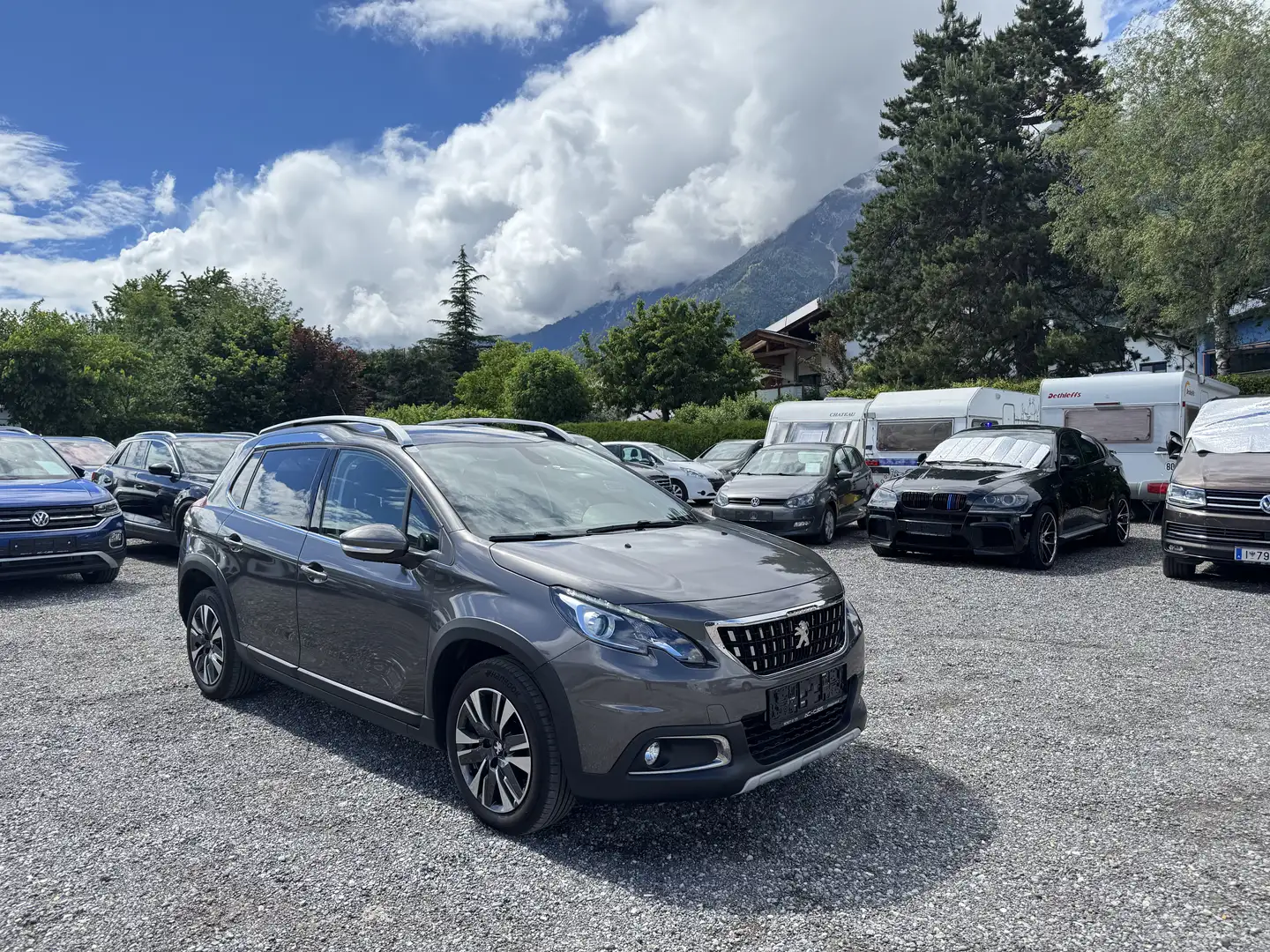Peugeot 2008 Allure Grau - 1