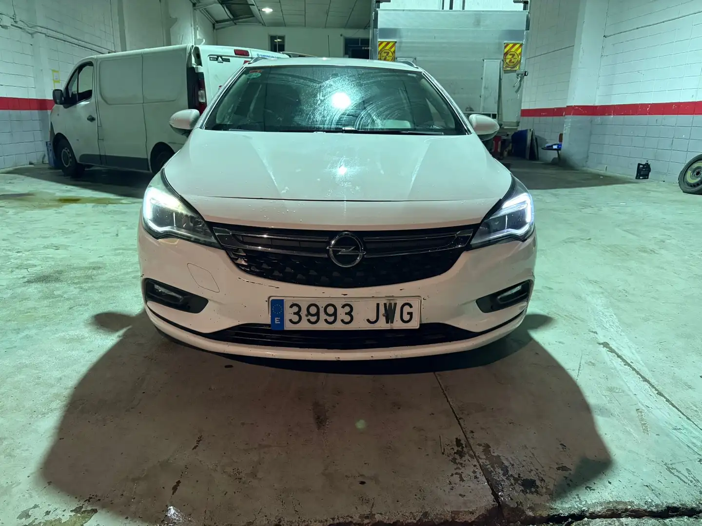 Opel Astra ST 1.6CDTi Excellence 110 - 2