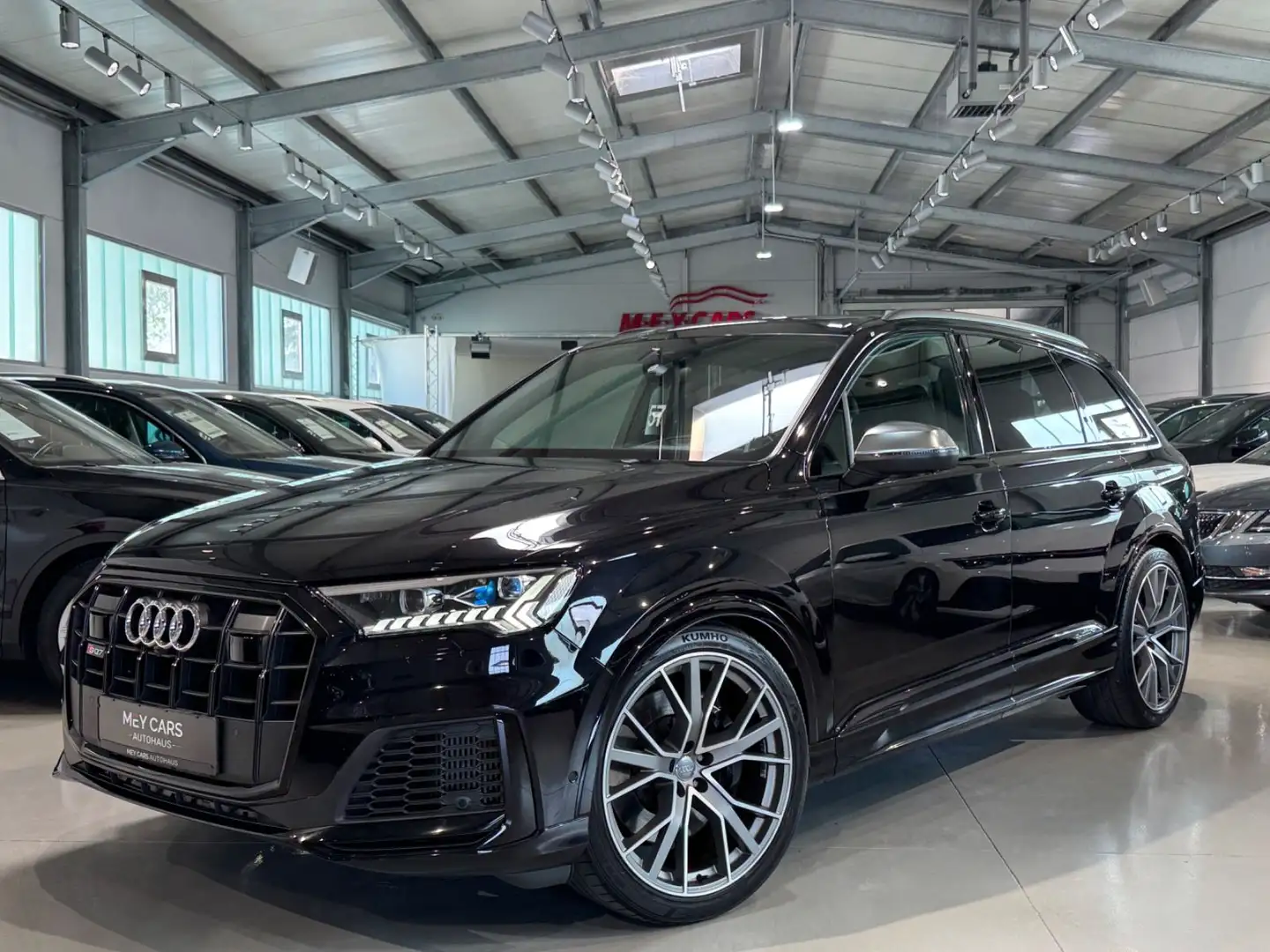 Audi SQ7 4.0 TDI*AHK*HUD*PANO*LUFT*22"*Matrix*360°* Schwarz - 1