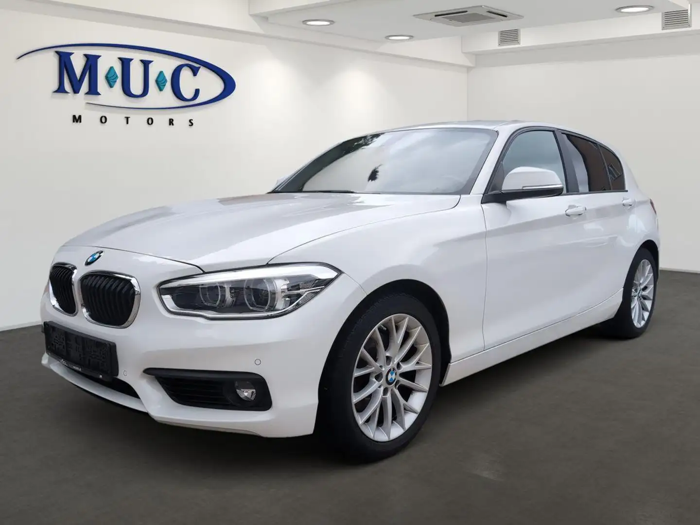 BMW 120 120 d ~Navi~LED~ PDC Weiß - 1