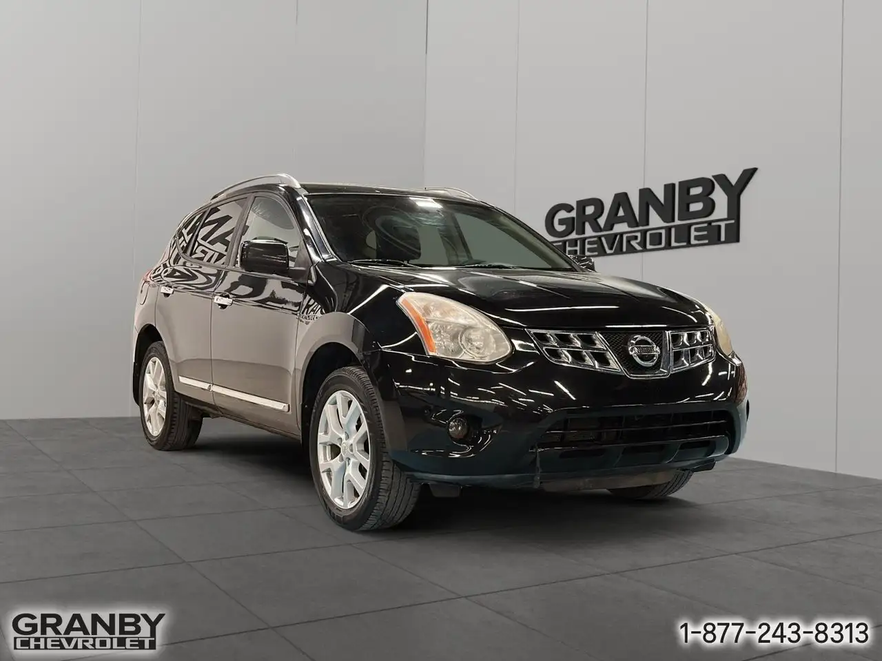 Nissan Rogue снимка Nissan Rogue