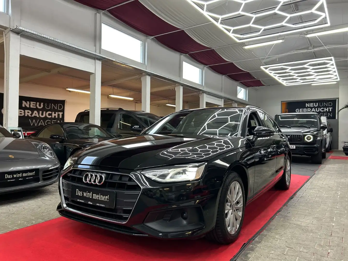 Audi A4 Avant 40 TDI*TÜV NEU*KD NEU*ACC*AHK*MASSAGE* Noir - 1