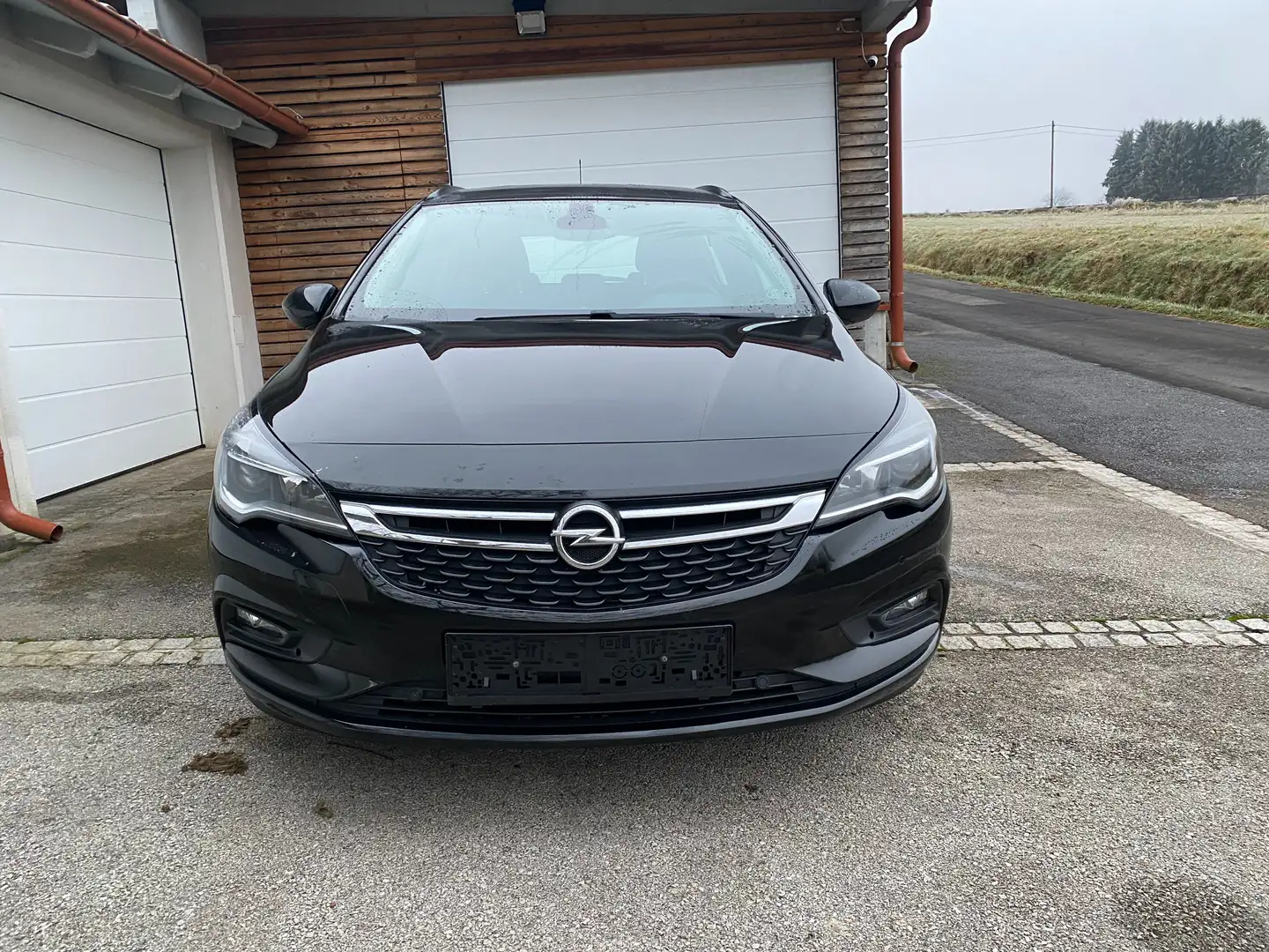 Opel Astra Edition Schwarz - 2