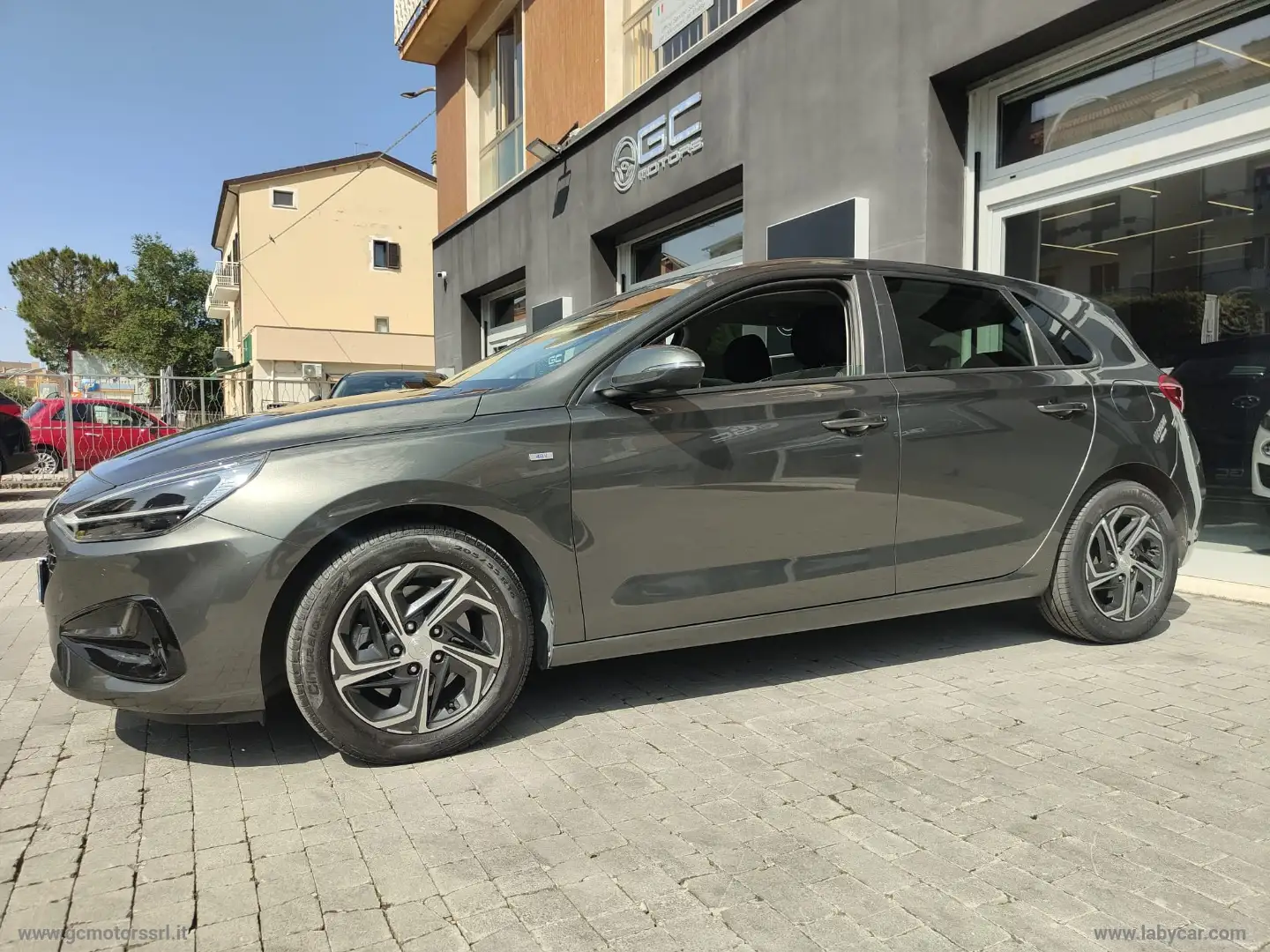 Hyundai i30 1.6 CRDi 136 CV 5p. 48V PRIME Grau - 1