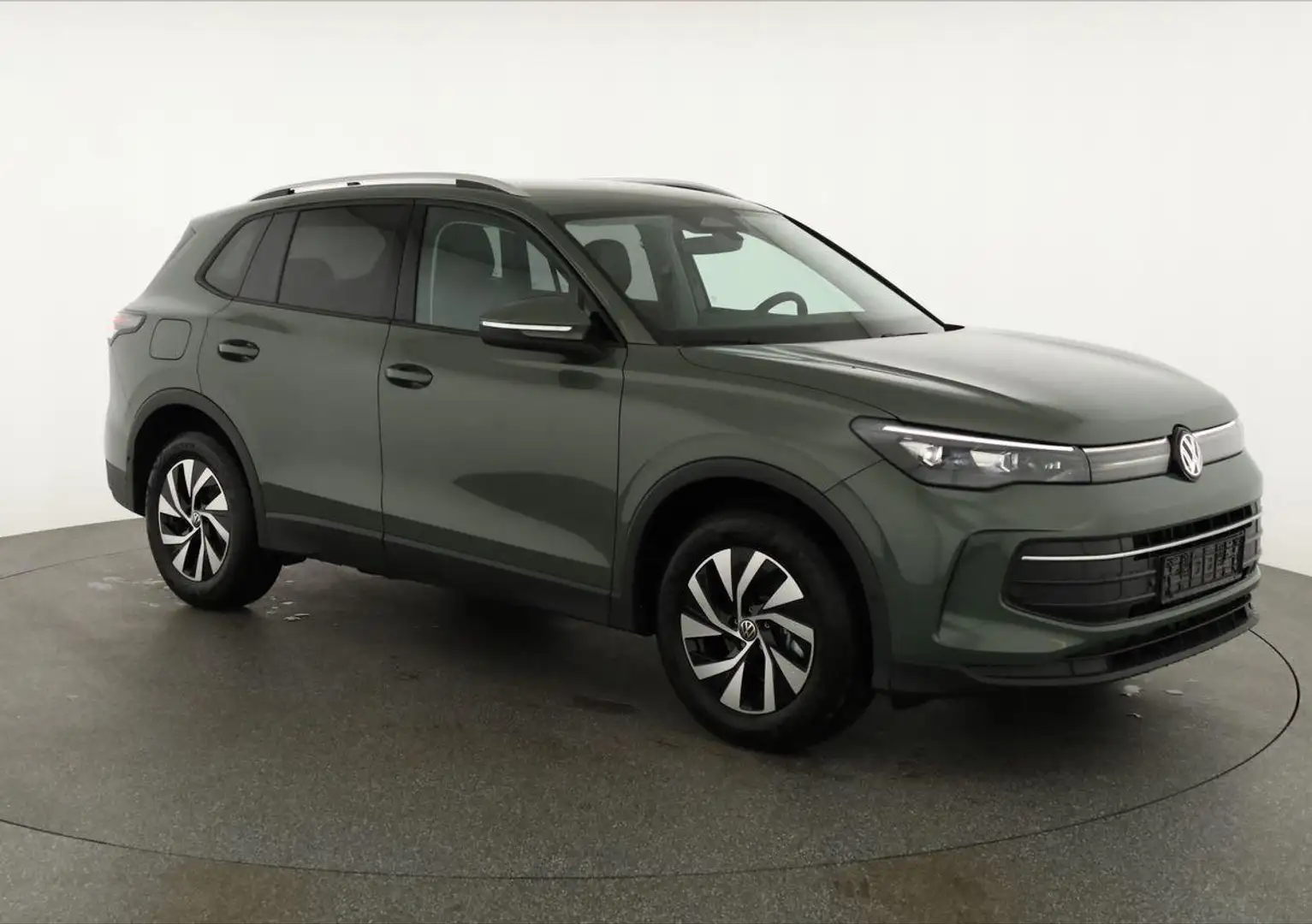Volkswagen Tiguan 1.5 eTSI 110 kW Life DSG Life, Navi, AHK, easyO... Grün - 1