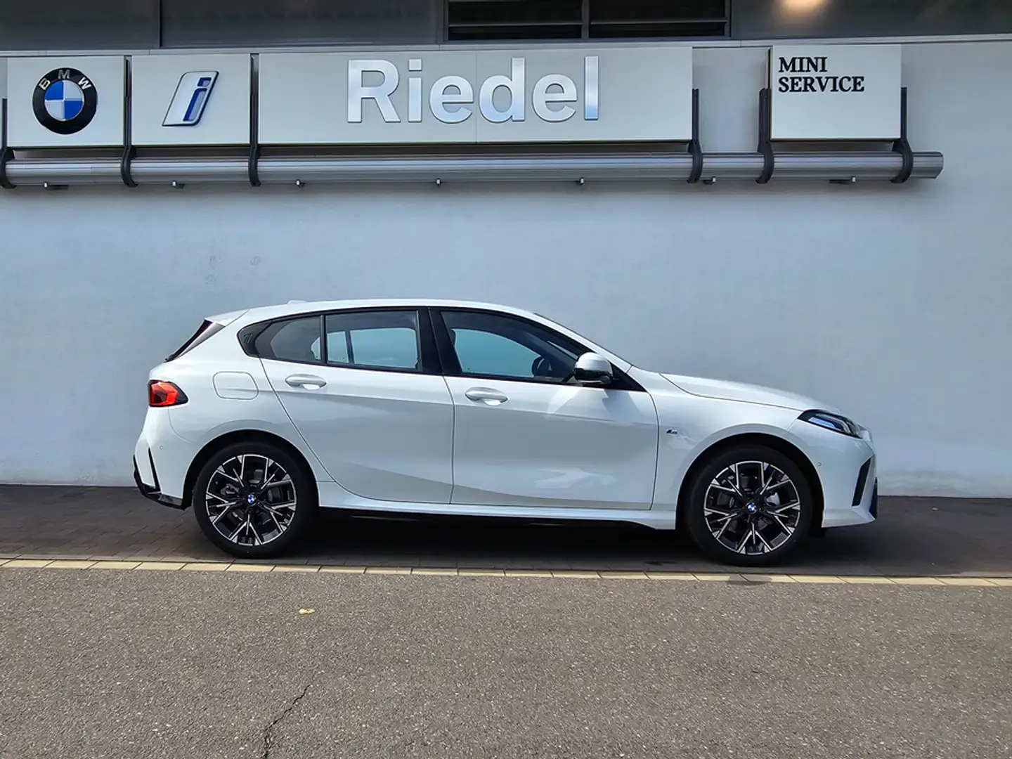 BMW 116 Blanc - 2