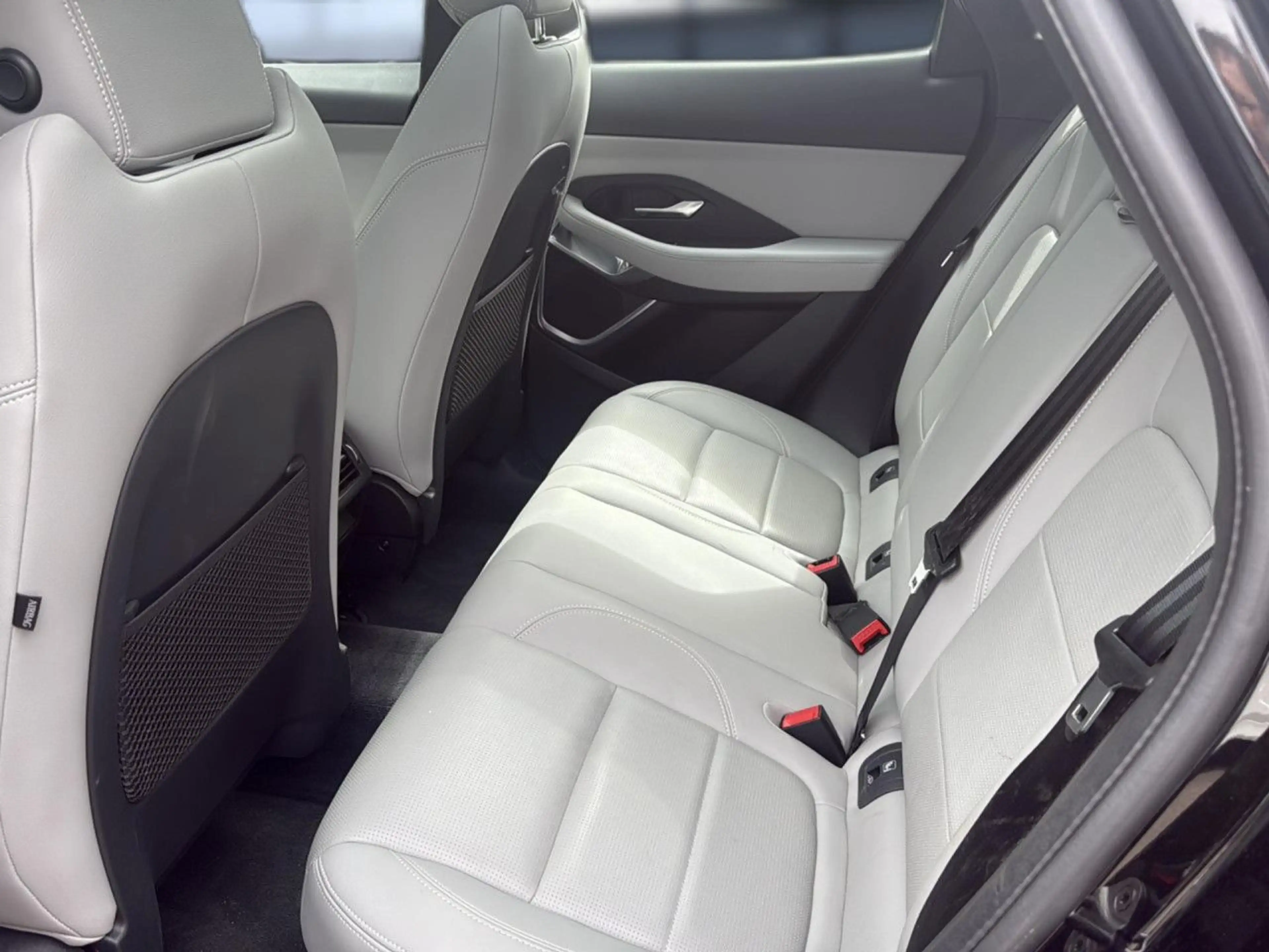 Jaguar E-Type E-Pace P300e PHEV R-Dynamic SE PANORAMA Bluetooth — photo 11
