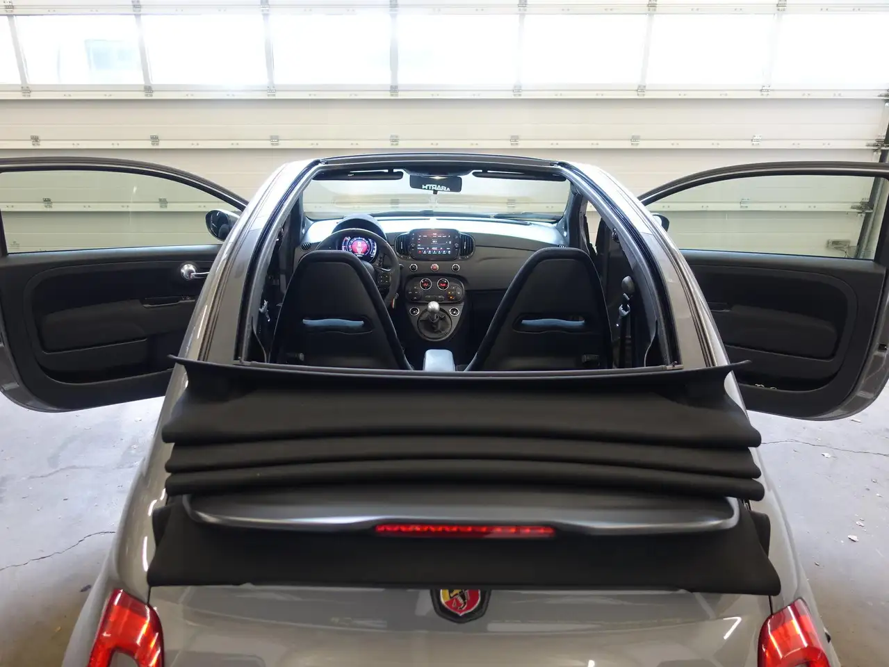 Abarth 500C 2022 — фото 12