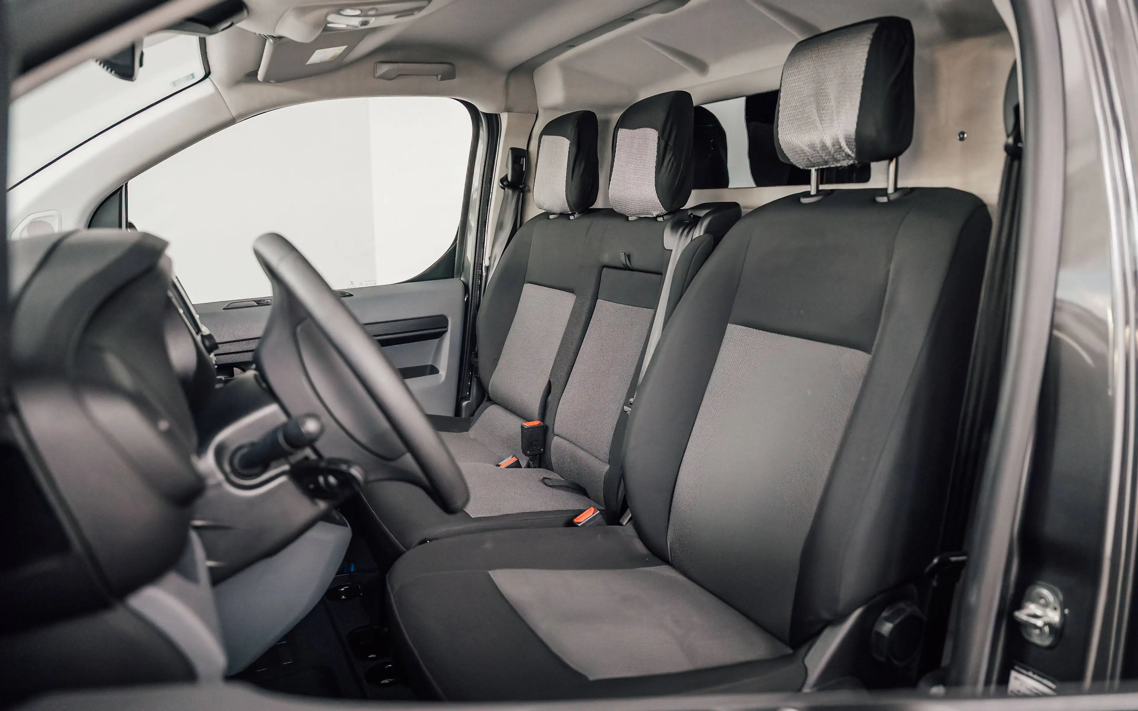 Peugeot Expert 2.0 BlueHDi StdPremium — photo 10