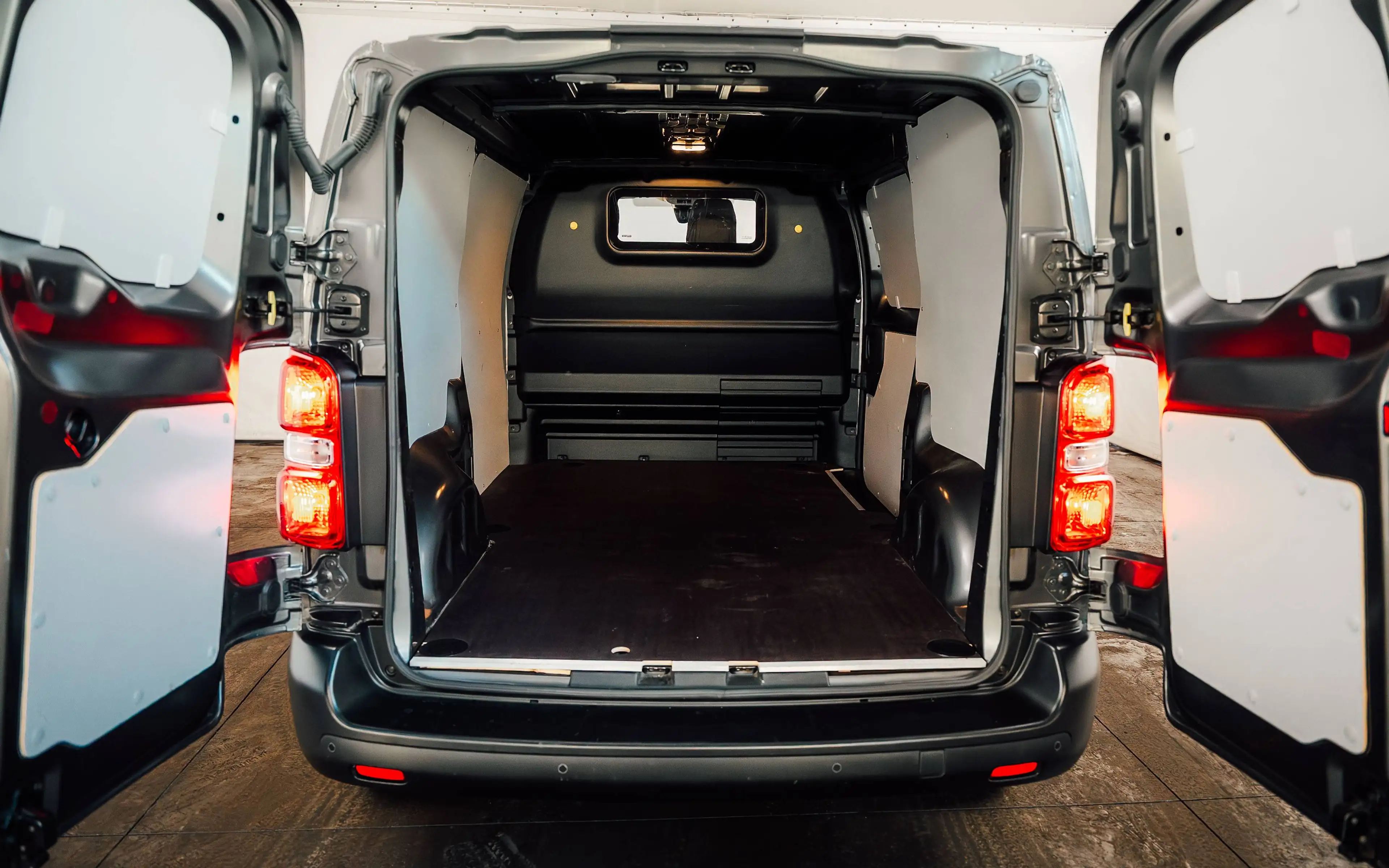 Peugeot Expert 2.0 BlueHDi StdPremium — photo 7