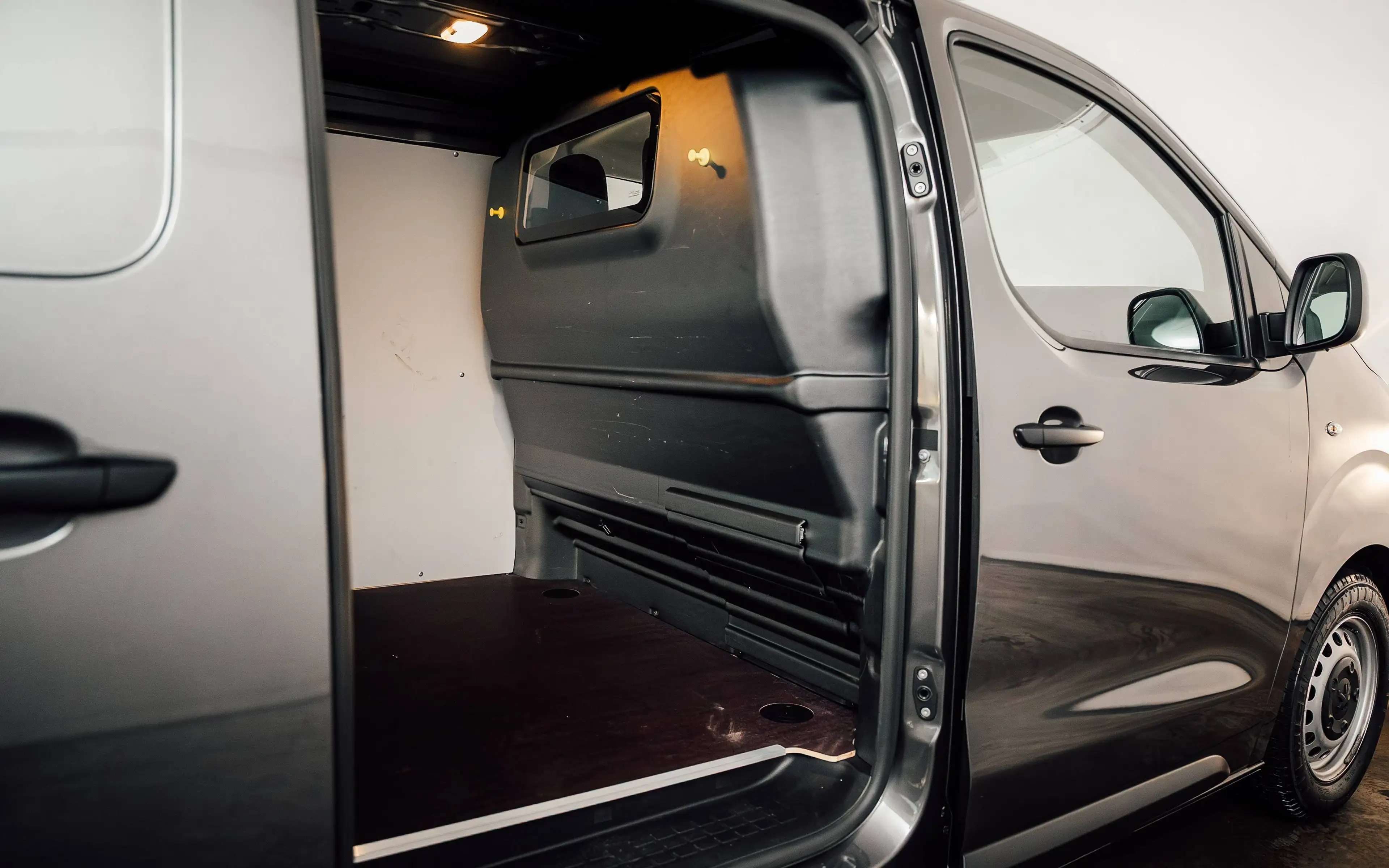 Peugeot Expert 2.0 BlueHDi StdPremium — photo 8