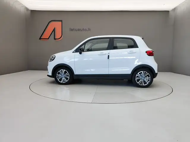 Leapmotor T03 view 4