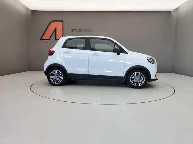 Leapmotor T03 view 8