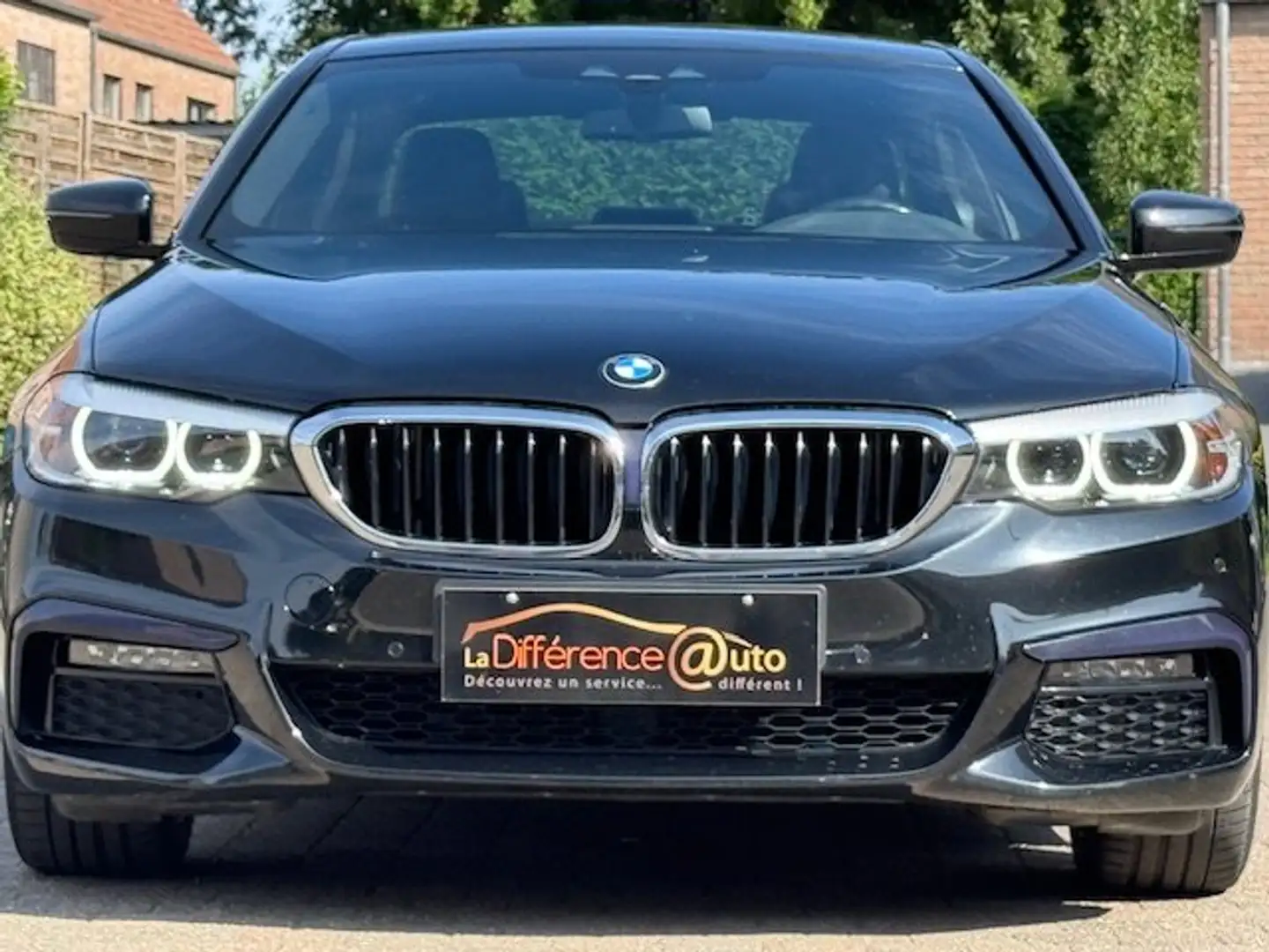 BMW 520 dA - MHEV - Full Pack M - Cuir - Clim - GPS - JA18 Noir - 2