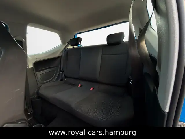 Volkswagen Up! view 13