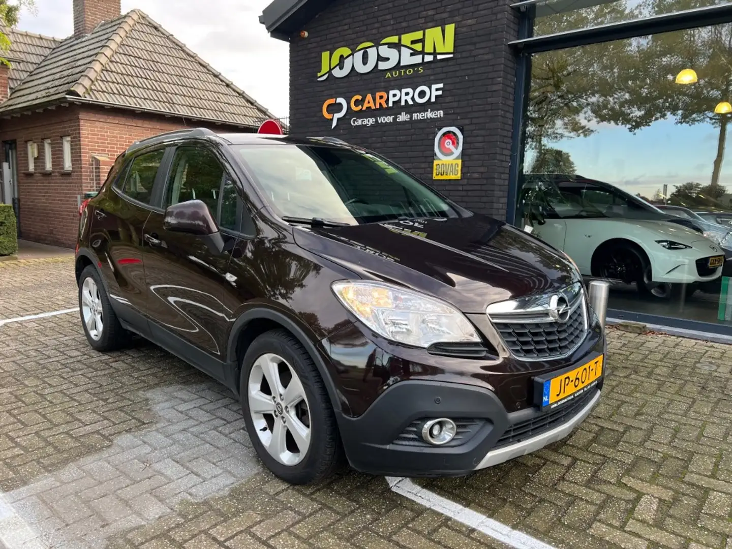 Opel Mokka 1.6 COSMO Marrón - 1