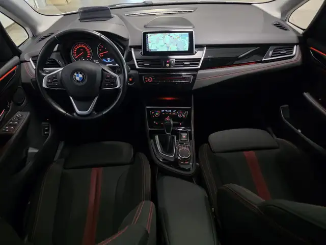 BMW 2 Series view 5