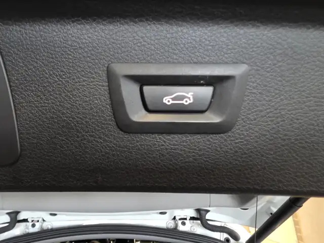 BMW 2 Series view 13