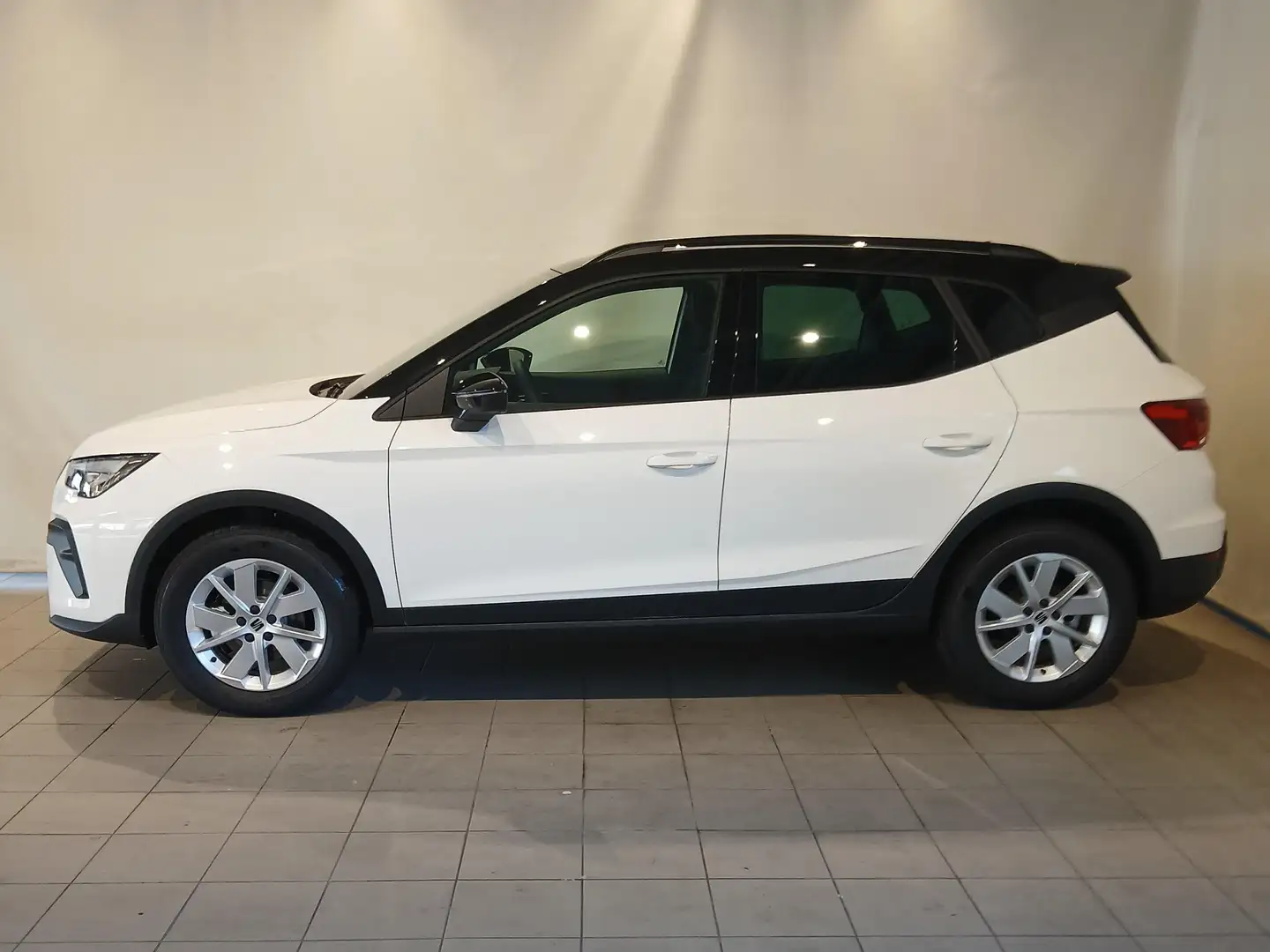 SEAT Arona Style TSI/10 Jahre Garantie Weiß - 2
