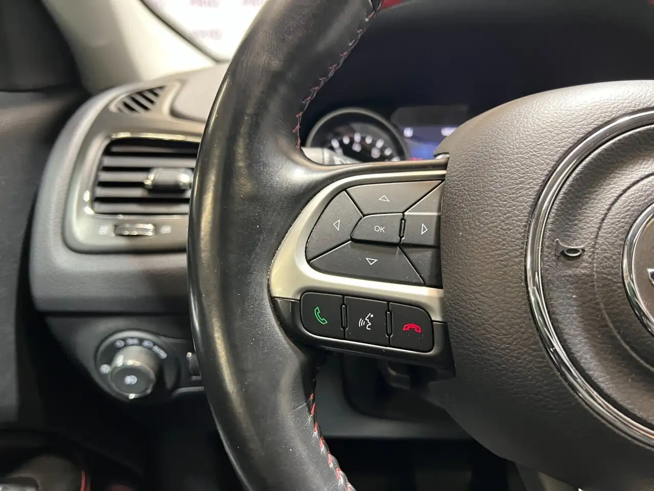 Jeep Compass снимка Jeep Compass