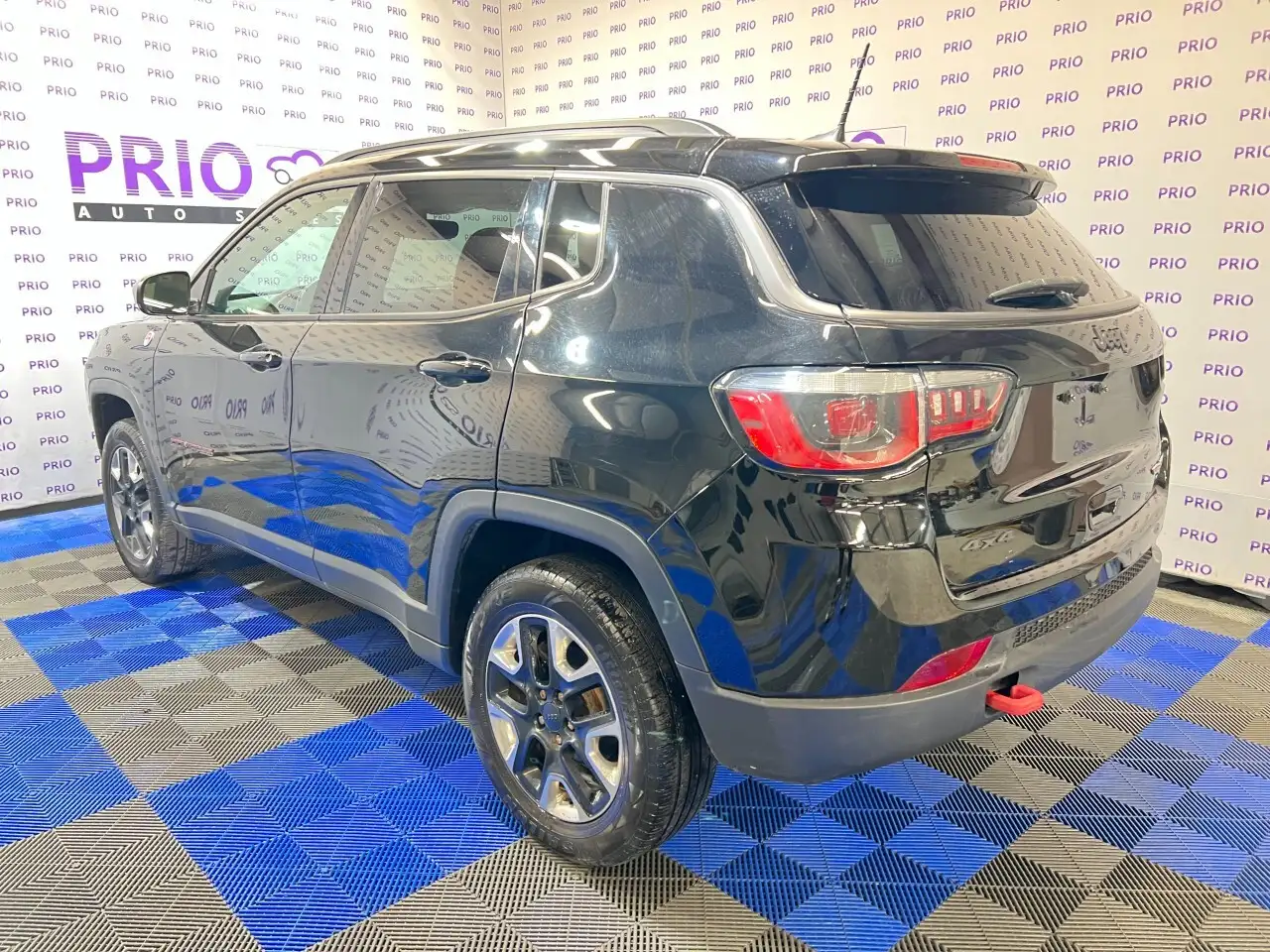 Jeep Compass снимка Jeep Compass