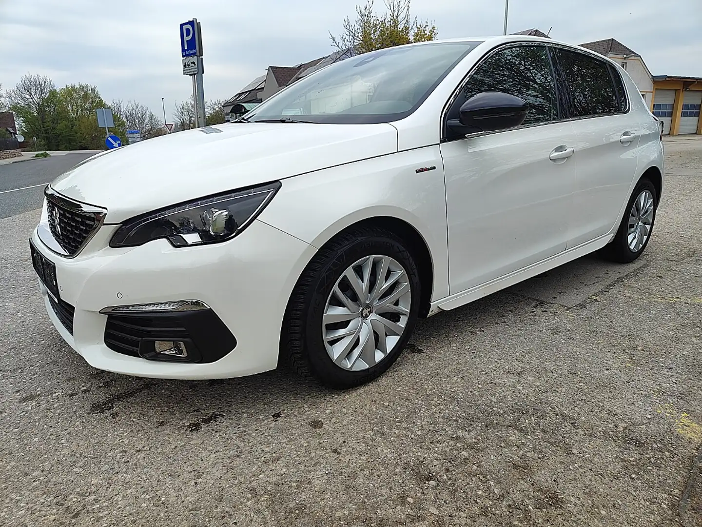 Peugeot 308 1,5 BlueHDI 130 GT Line S&S EAT8 Aut. Weiß - 2