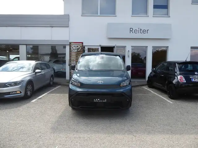 Toyota Proace City Verso L1 1,2 110 Shuttle