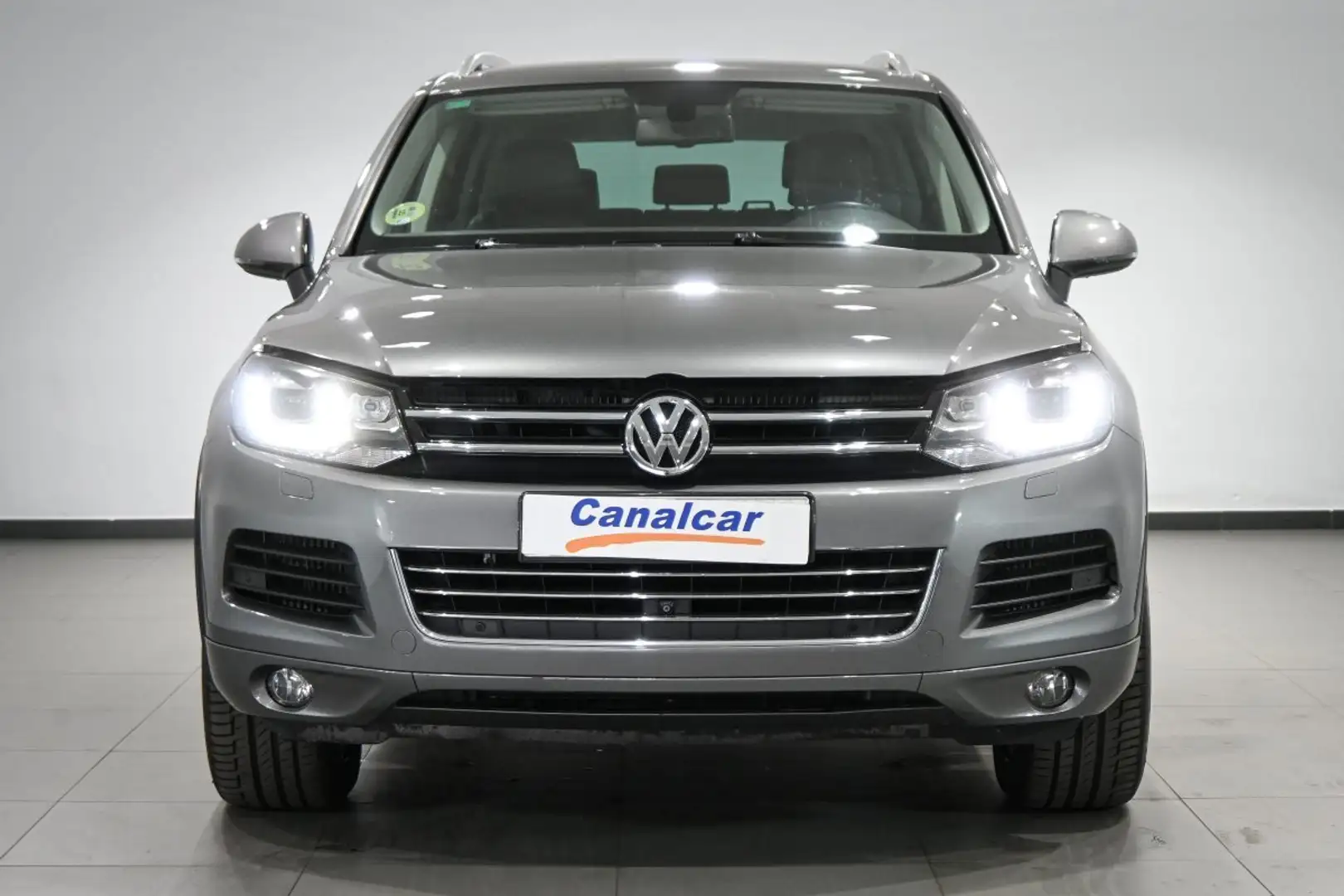 Volkswagen Touareg 3.0TDI V6 BMT 240 Tiptronic Gris - 2