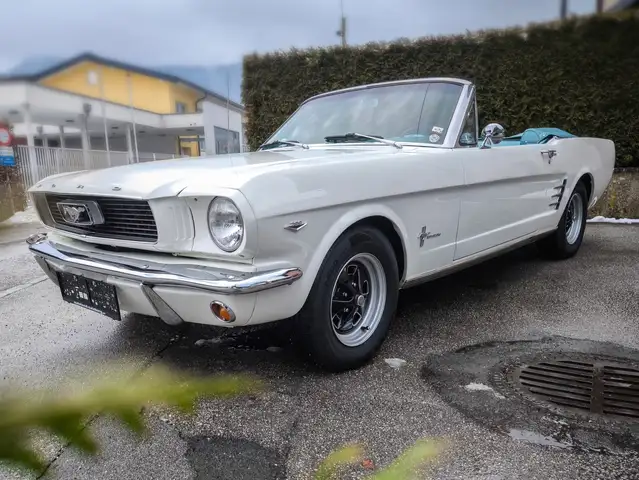 Ford Mustang Cabriolet (C-Code V8, AT, Historische ZL)