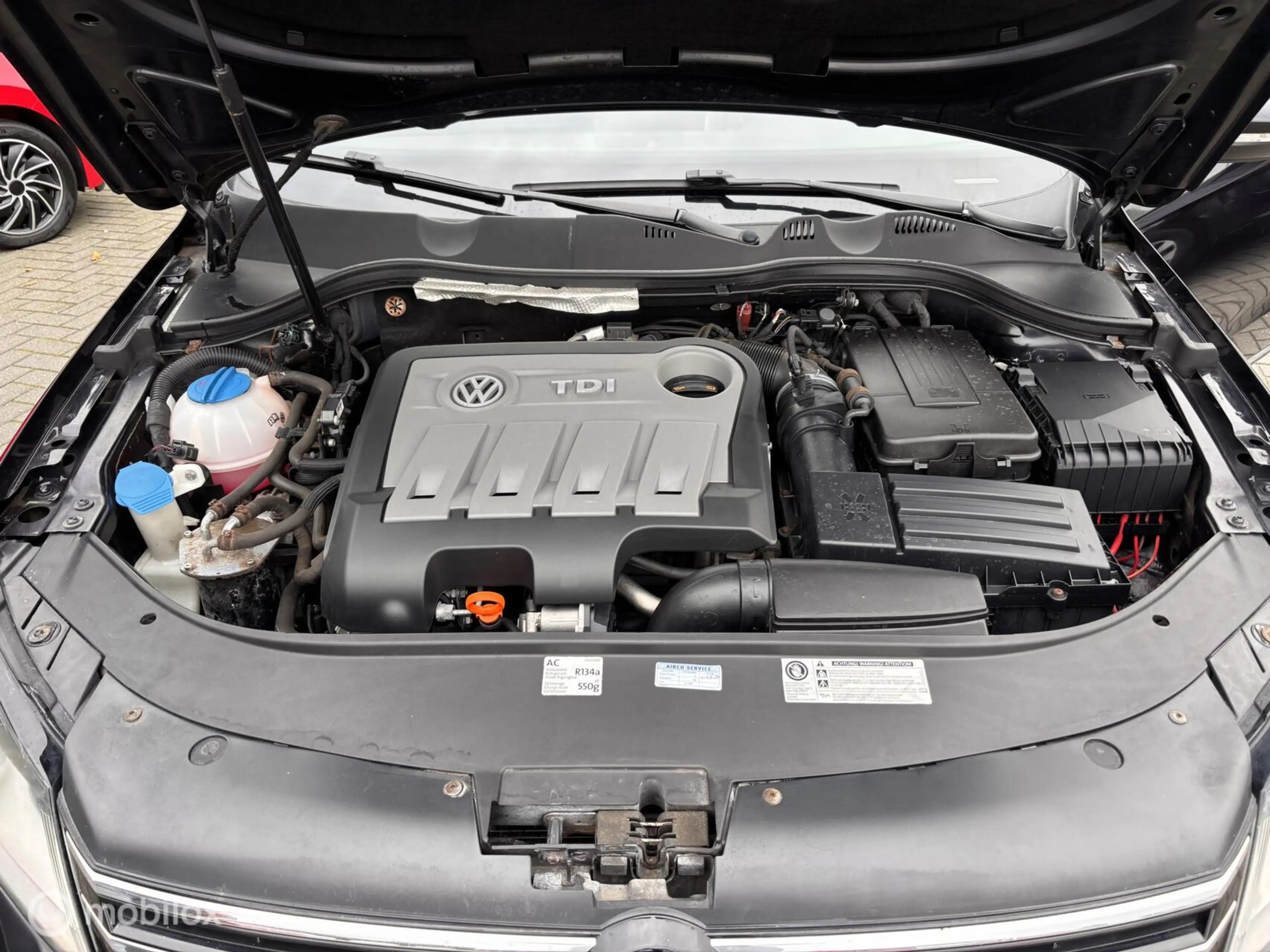 Volkswagen Passat Variant 2.0 TDI Highline BlueMotion — photo 13