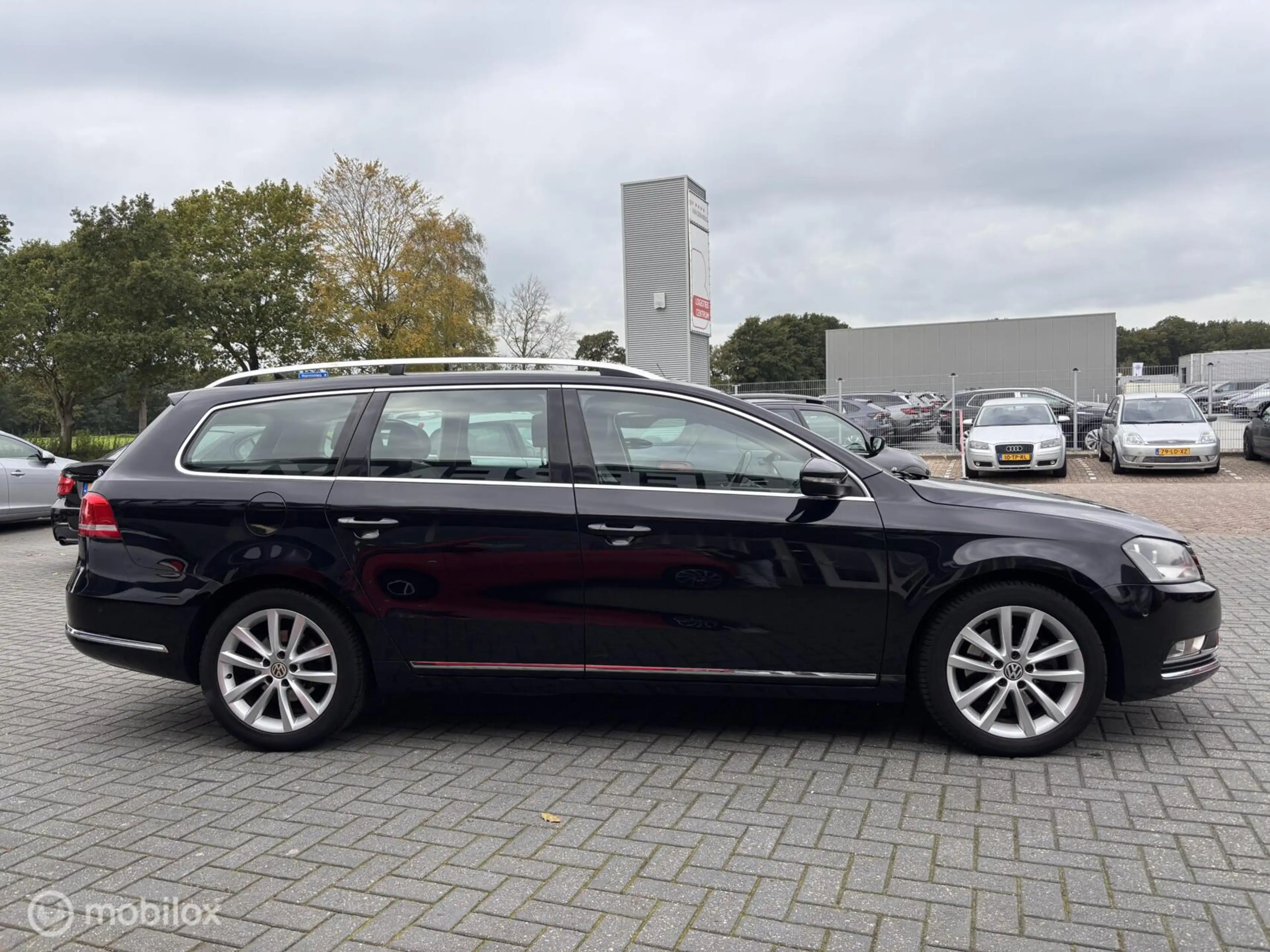 Volkswagen Passat Variant 2.0 TDI Highline BlueMotion — photo 8