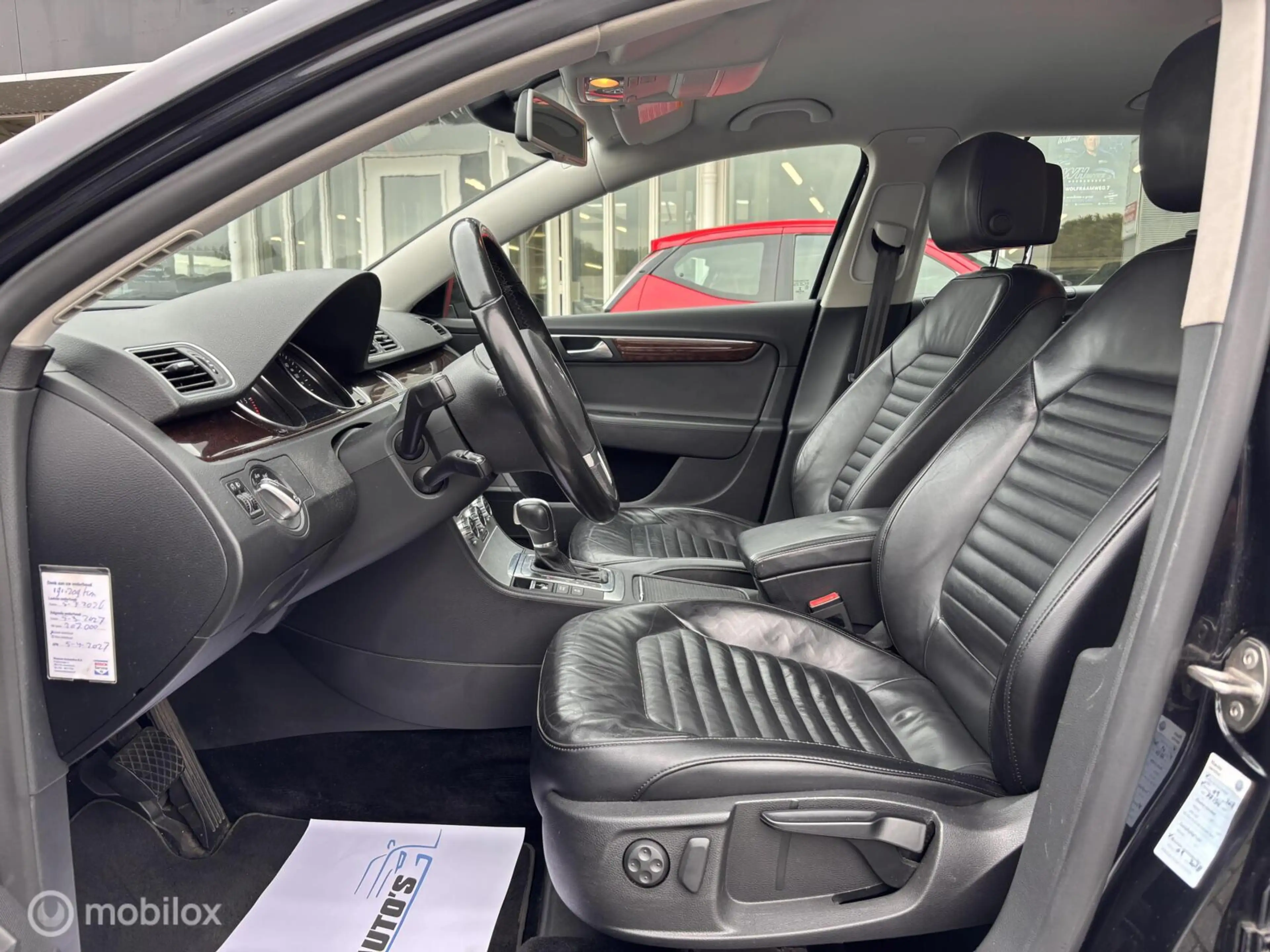 Volkswagen Passat Variant 2.0 TDI Highline BlueMotion — photo 14