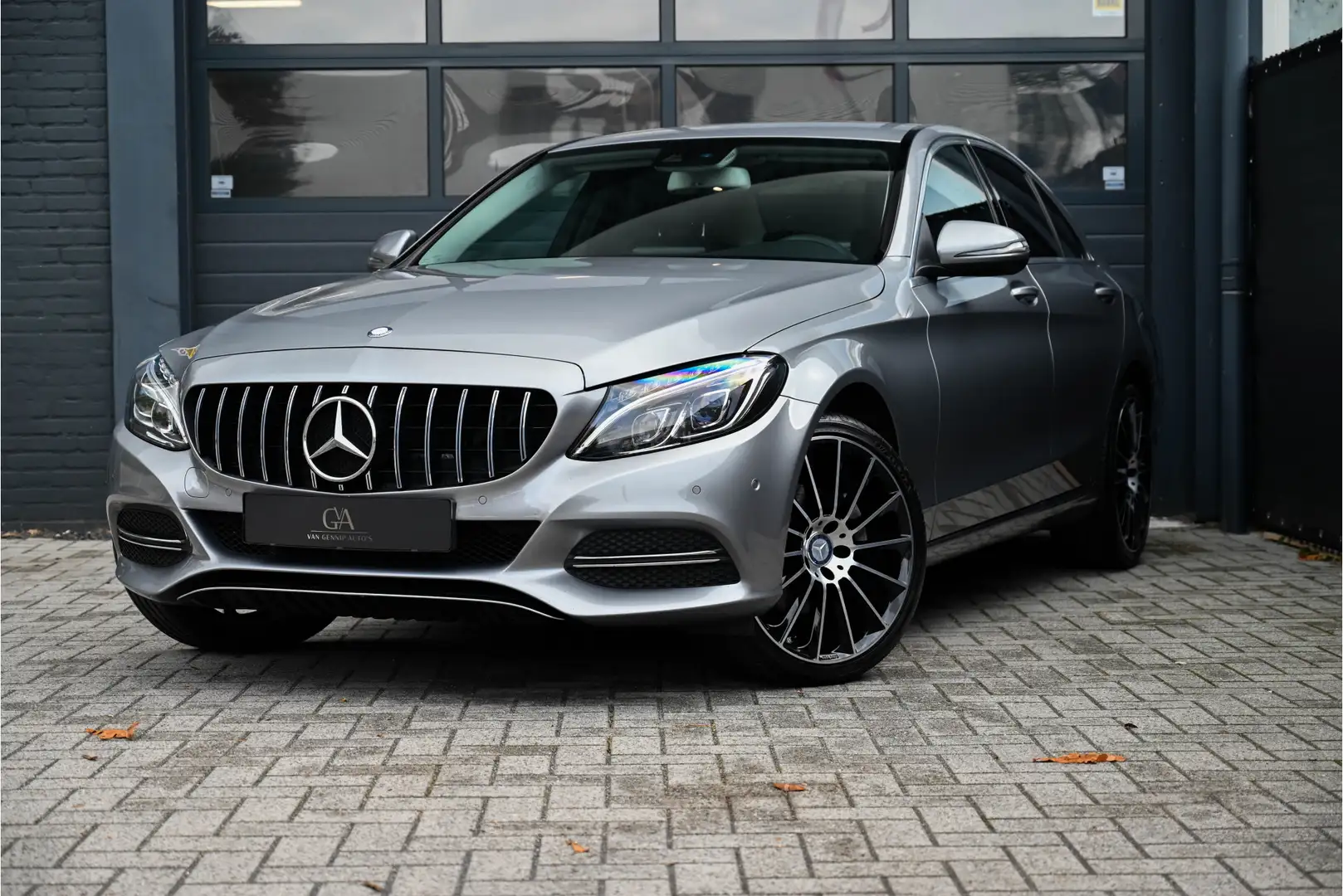 Mercedes-Benz C 200 Ambition Gris - 1