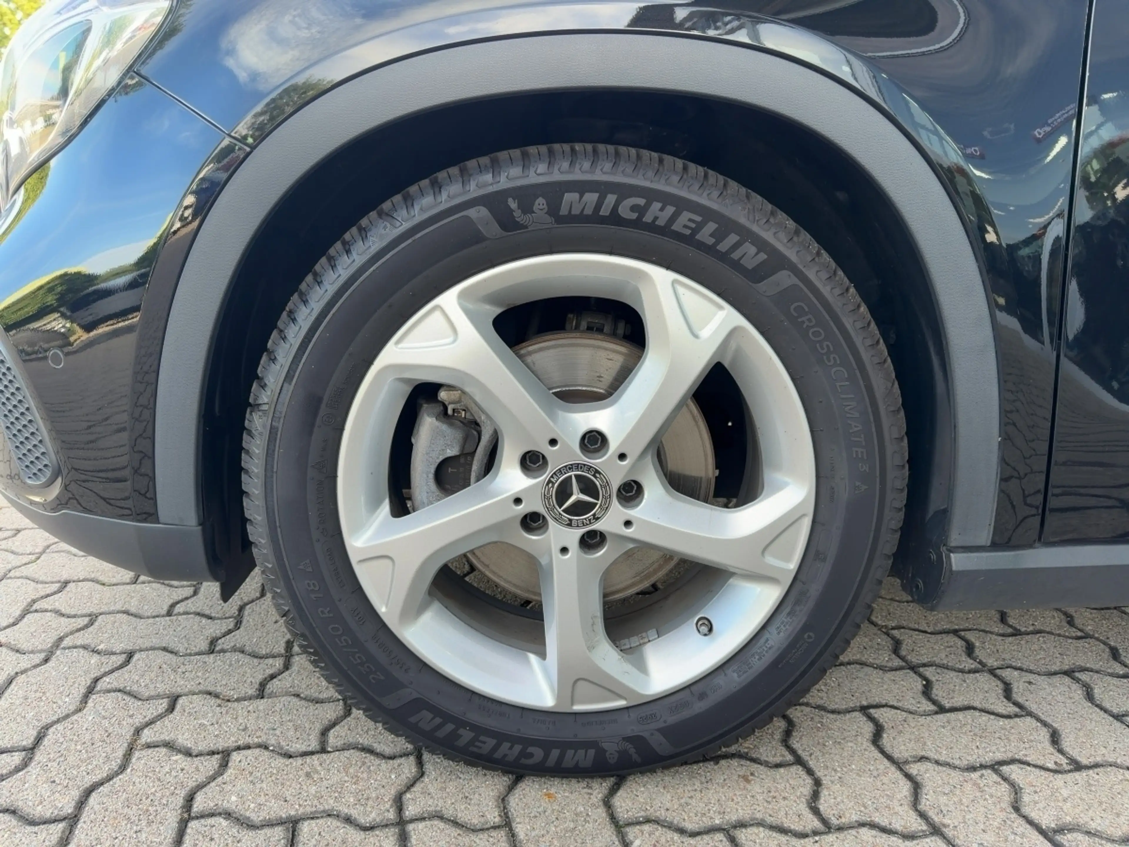 Mercedes-Benz GLA 220 4Matic *Navi*PDC Hinten*Klima*** ABS ESP SERVO — photo 7