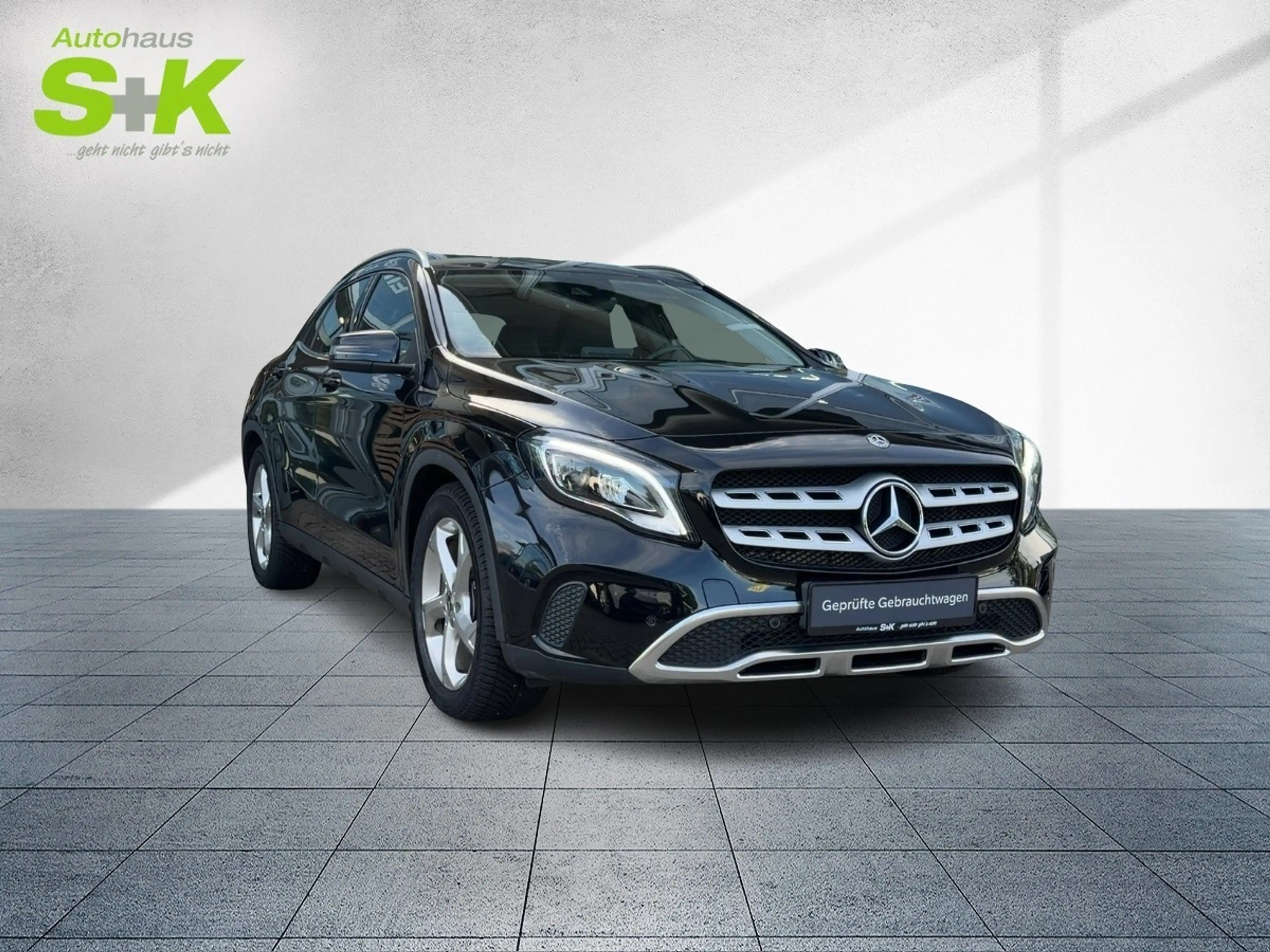 Mercedes-Benz GLA 220 4Matic *Navi*PDC Hinten*Klima*** ABS ESP SERVO — photo 5