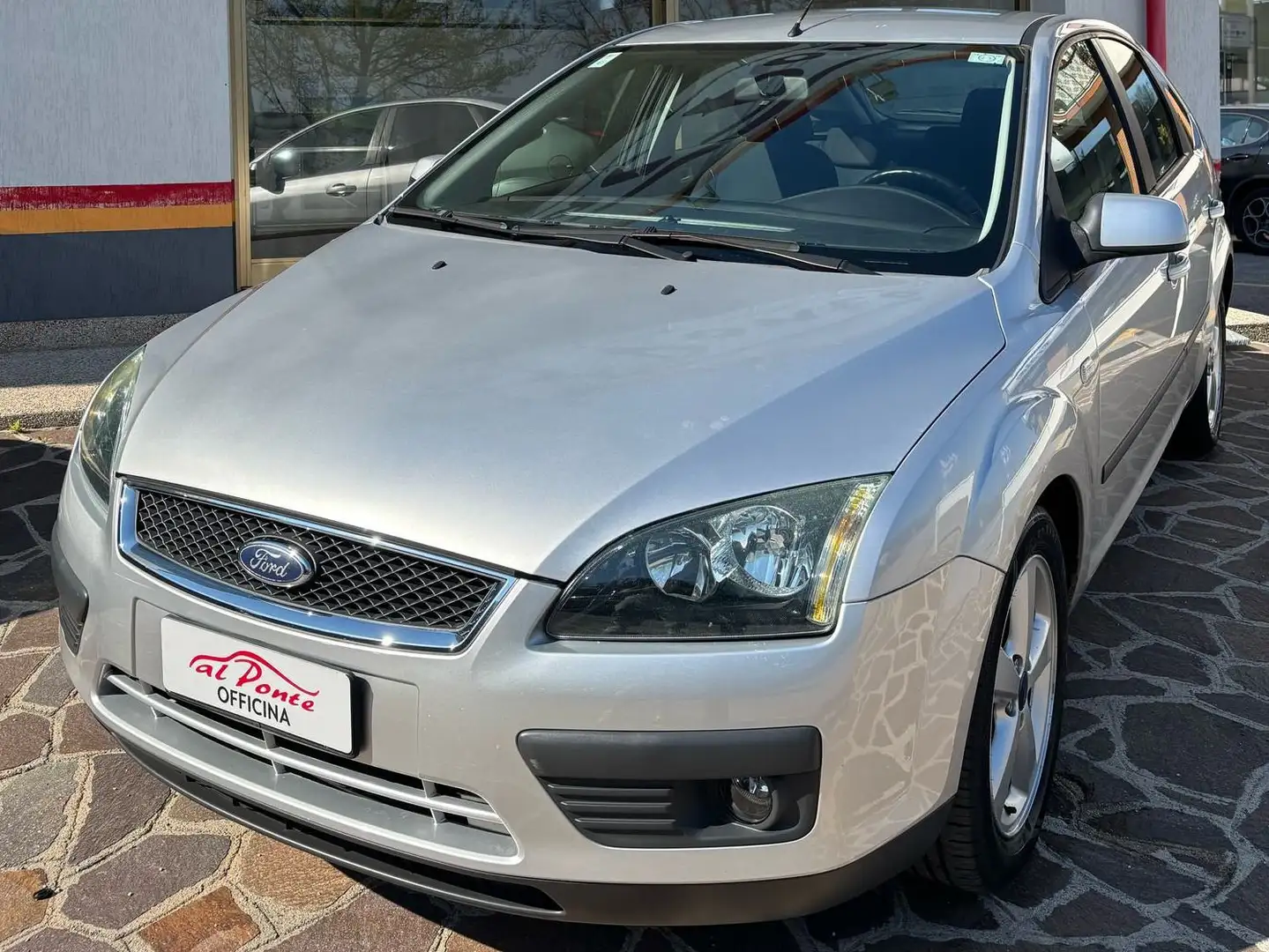 Ford Focus Focus II 2005 5p 1.6 ti-vct 115cv Argento - 1
