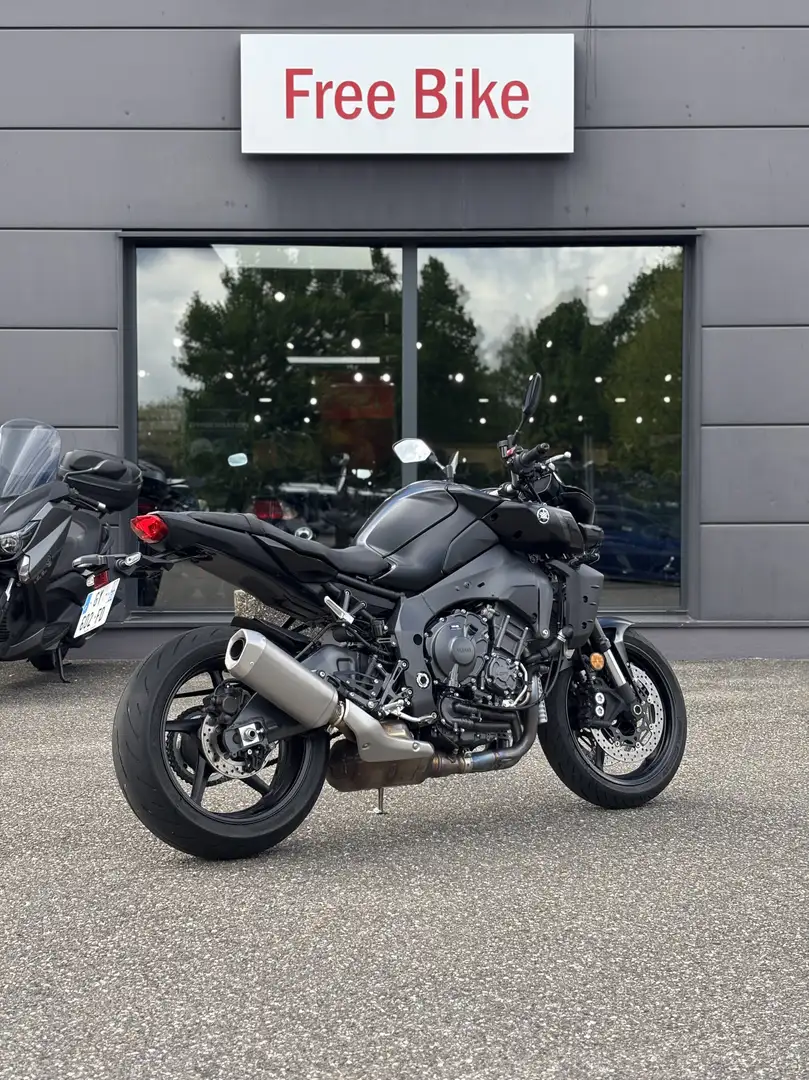 Yamaha MT-10 Fekete - 2