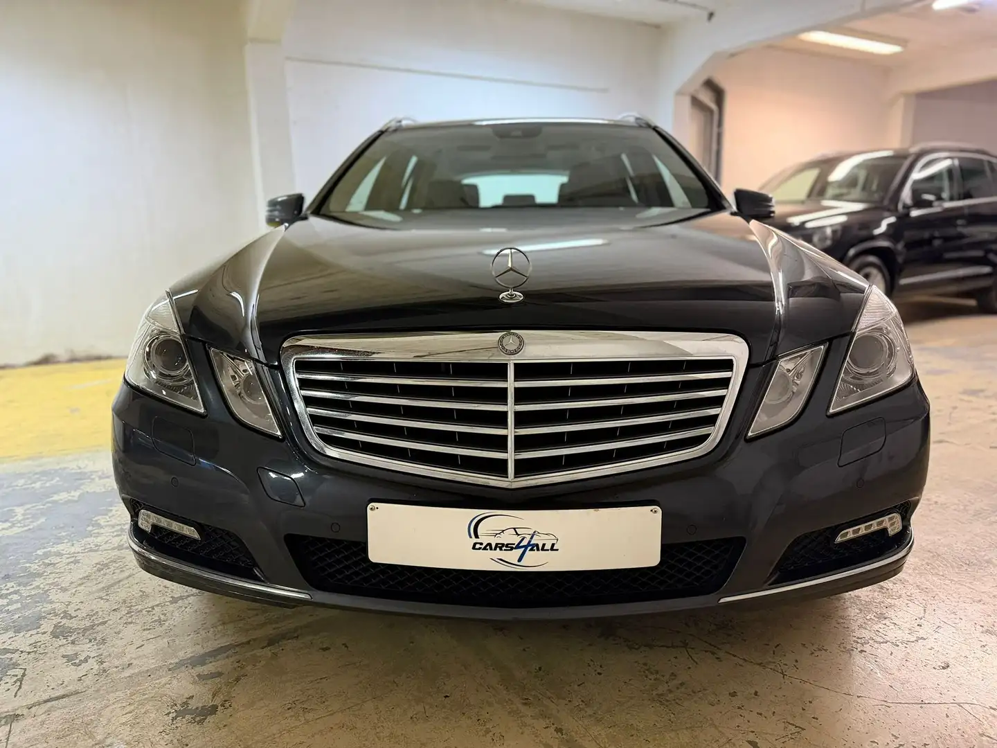 Mercedes-Benz E 220 E 220 T CDI Avantgarde - PANO - HARMAN KARDON Grijs - 2