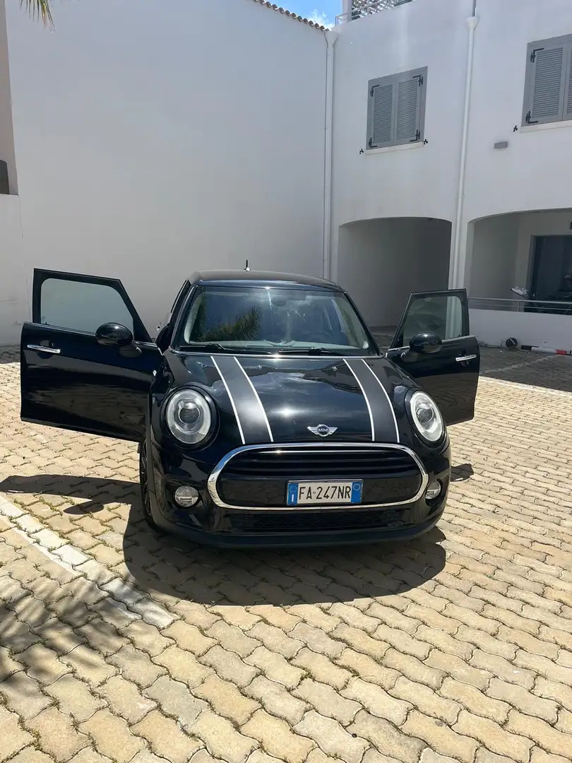 MINI Cooper D 1.5 5p auto - 1