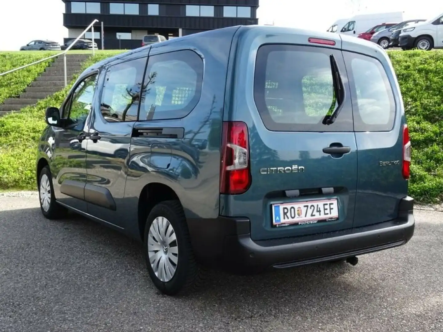 Citroen Berlingo DoKa XL BHDi 100, AHV, Navi, Winterpaket! Blau - 2