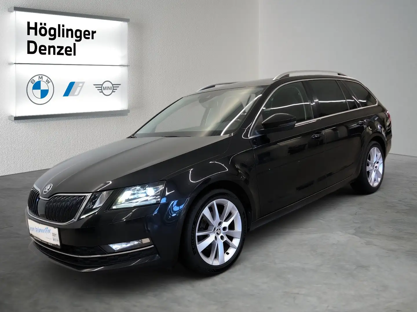 Skoda Octavia Combi 1,6 TDI Style DS Schwarz - 2