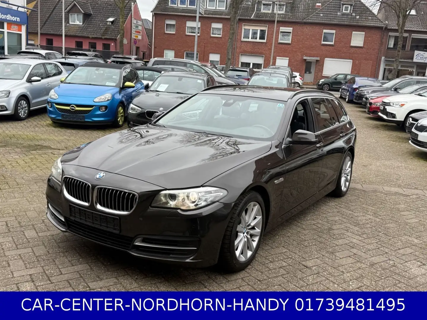 BMW 520 d*NAVI*XENON*190PS*AHK*LEDER**** Schwarz - 1