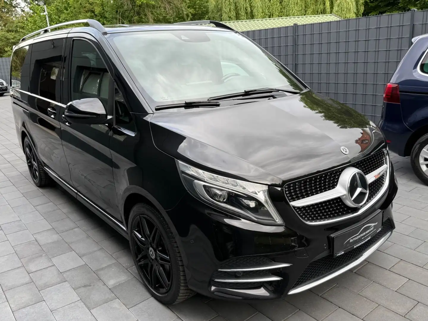 Mercedes-Benz V 250 4 MATIC Editon Lang AMG LINE Noir - 2