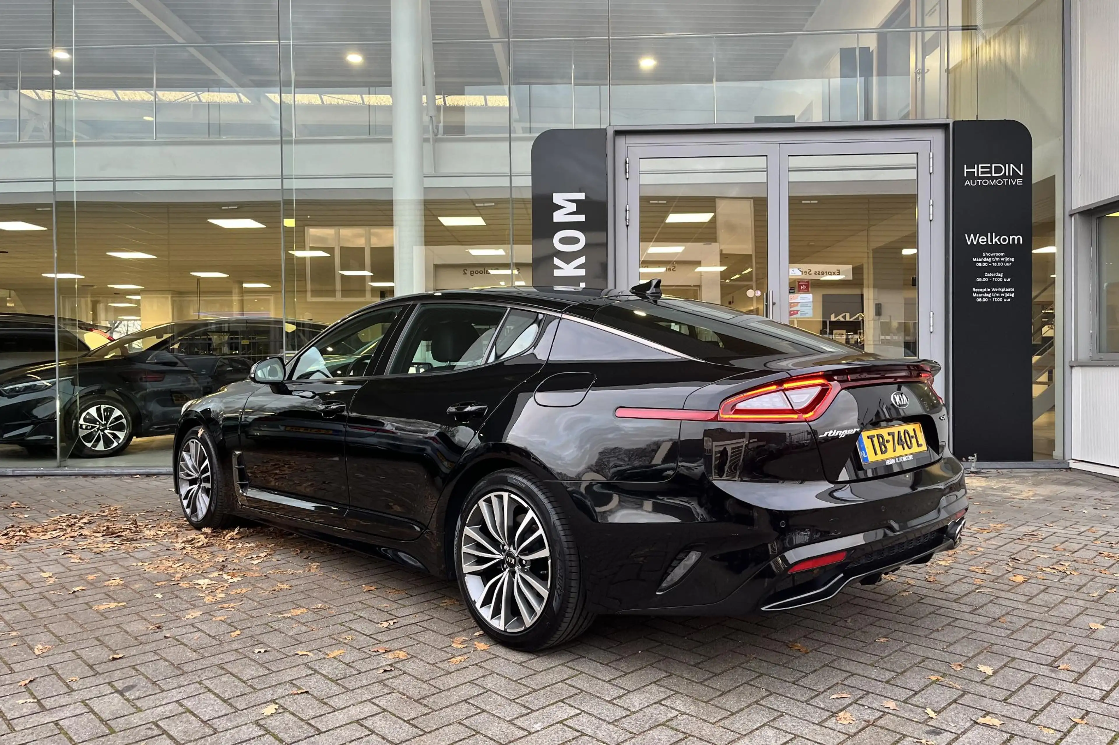 Kia Stinger 2.2 CRDi GT-Line — photo 13