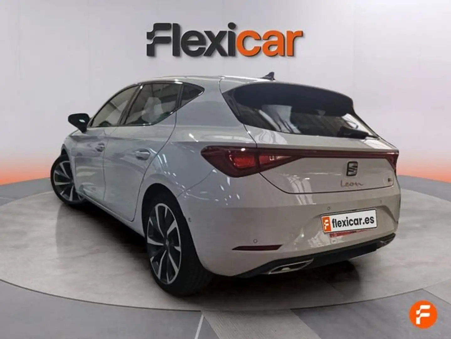 SEAT Leon 1.5 EcoTSI S&S FR Fast Edition Plus 150 Blanco - 2