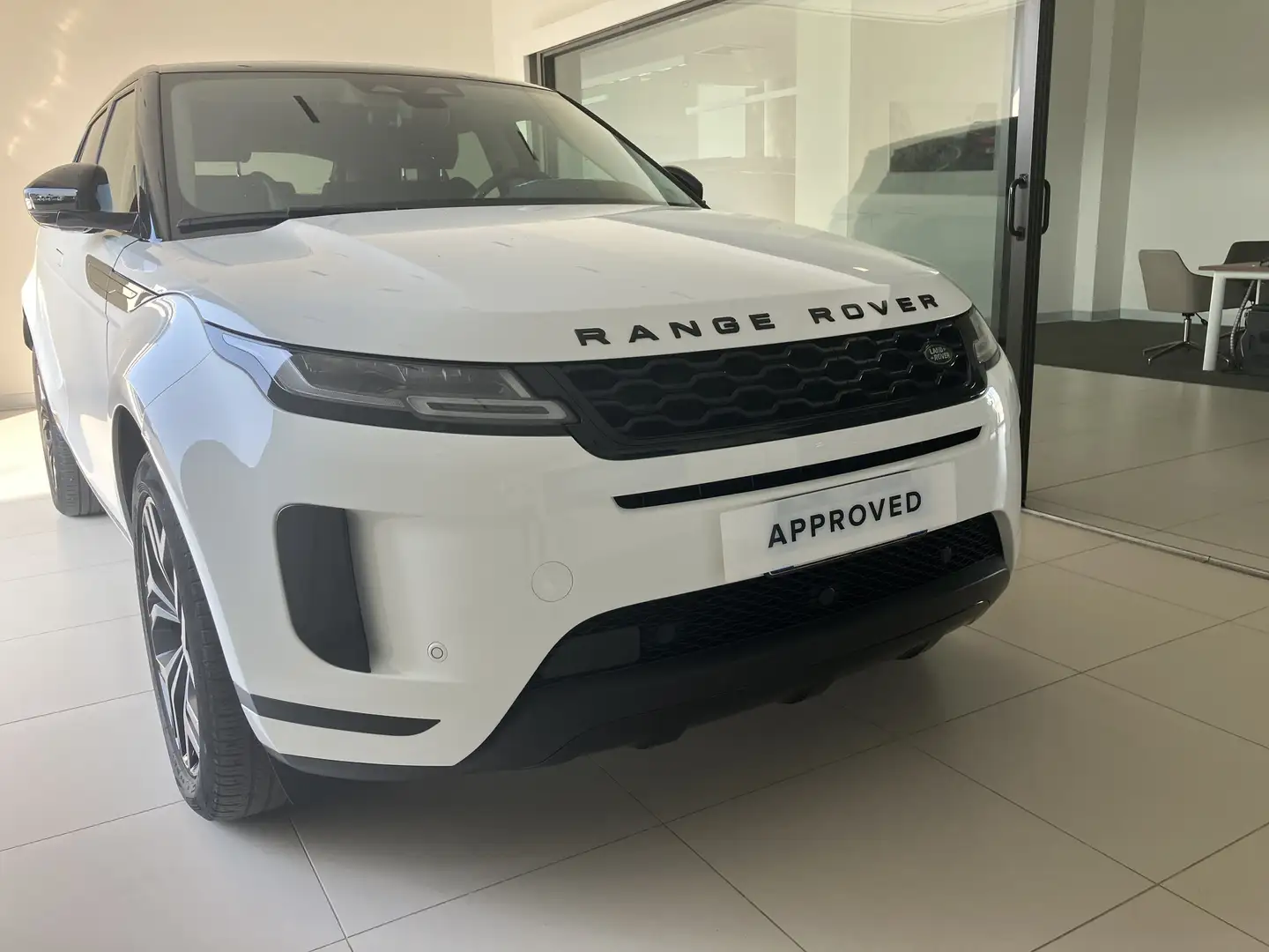 Land Rover Range Rover Evoque Range Rover Evoque 2.0d rata mensile  da 303€* Blanc - 1
