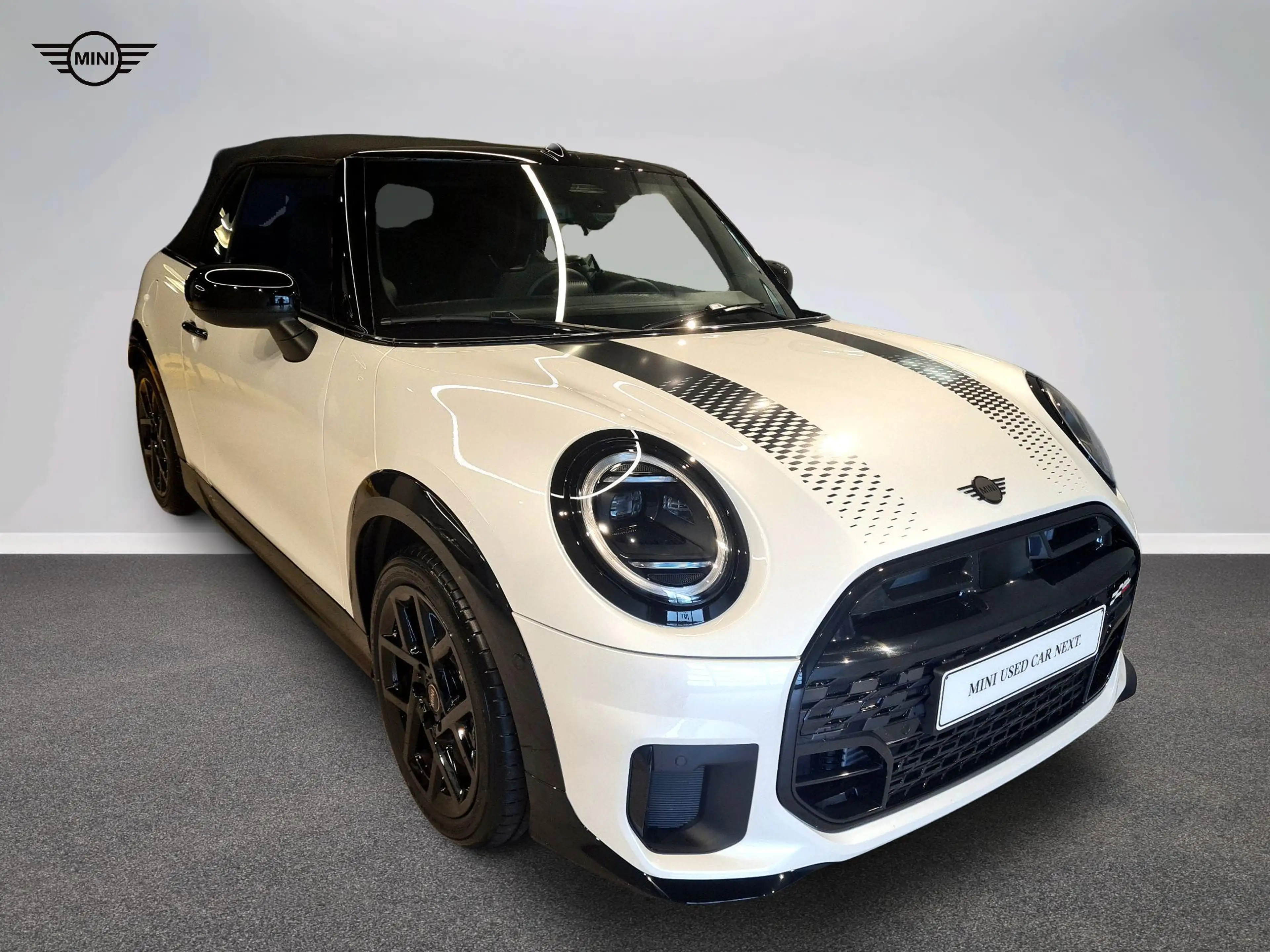 MINI Cooper C Cabrio John Cooper Works Trim — photo 12